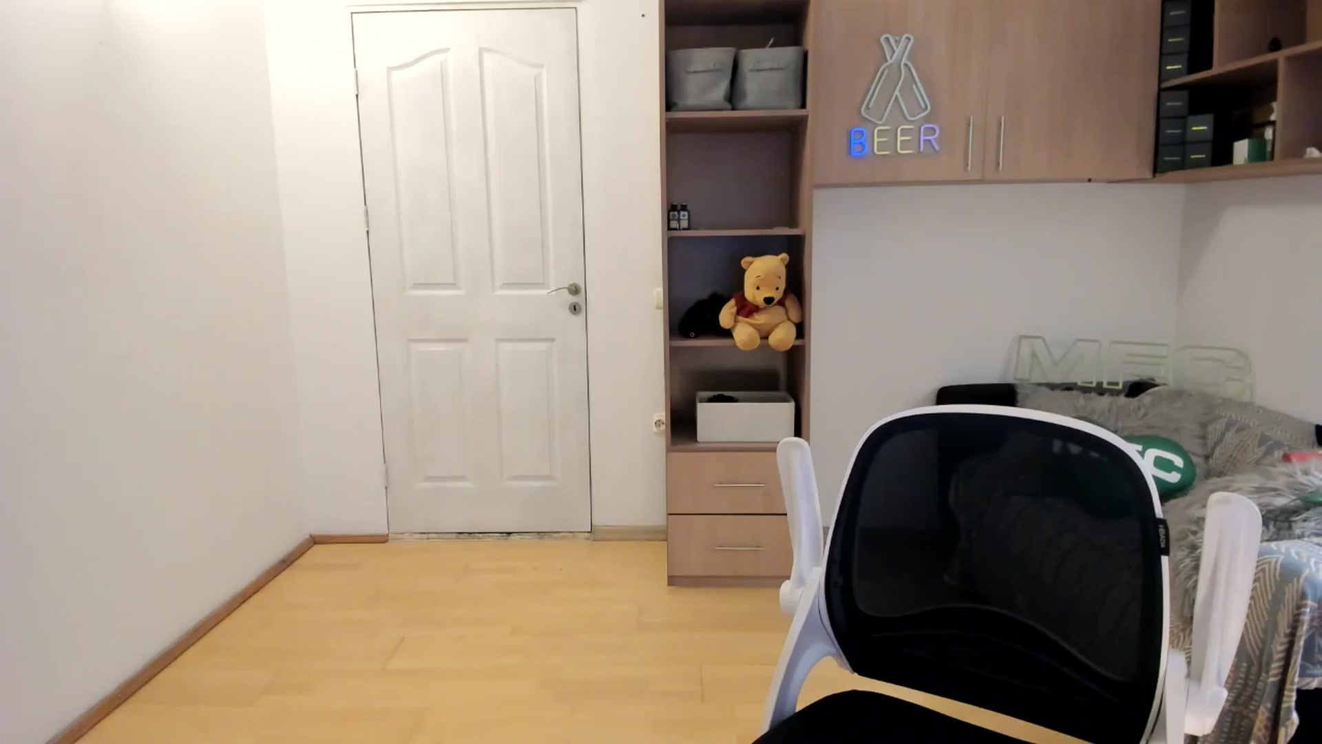 Gallery image thumbnail from Pr1nc3ss_'s myfreecams stream on, 12/14/2025, 09:32 image 8 of 20