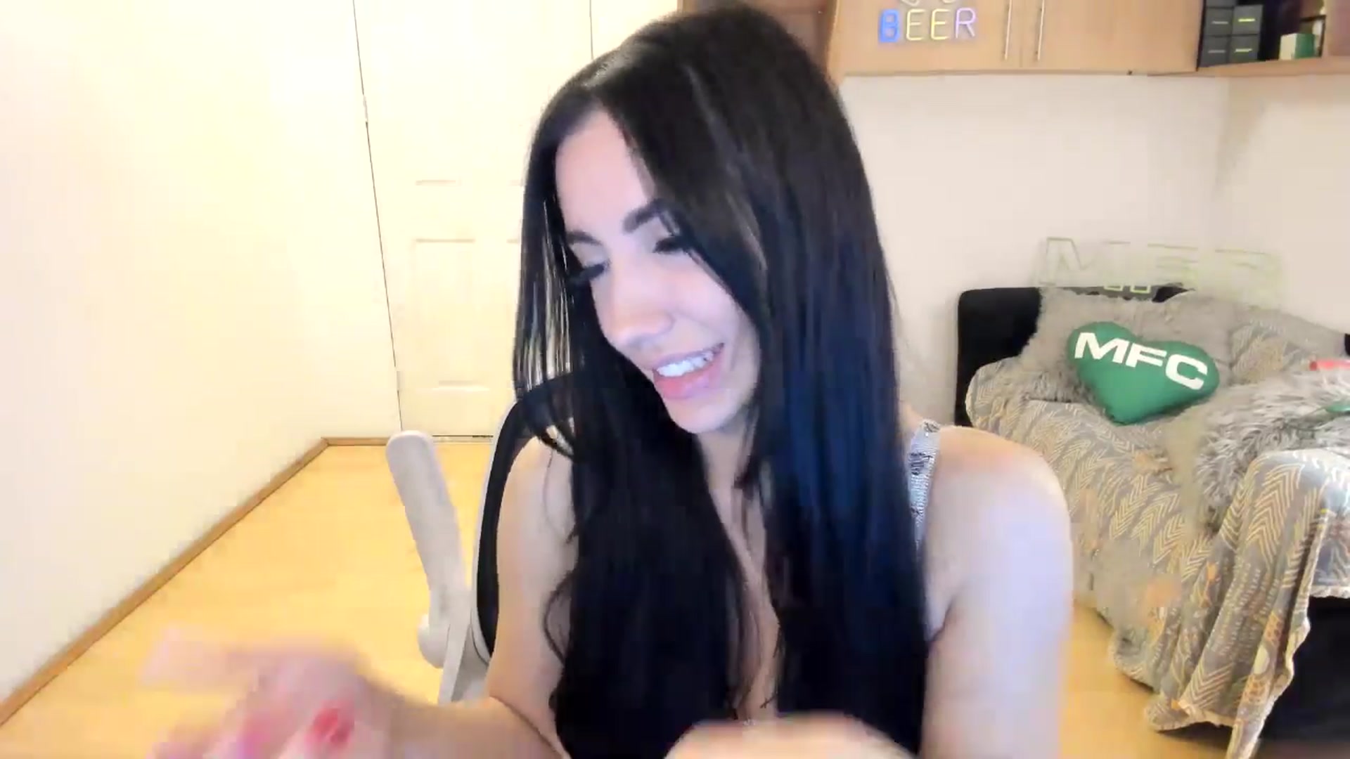 Gallery image thumbnail from Pr1nc3ss_'s myfreecams stream on, 12/14/2025, 09:32 image 16 of 20