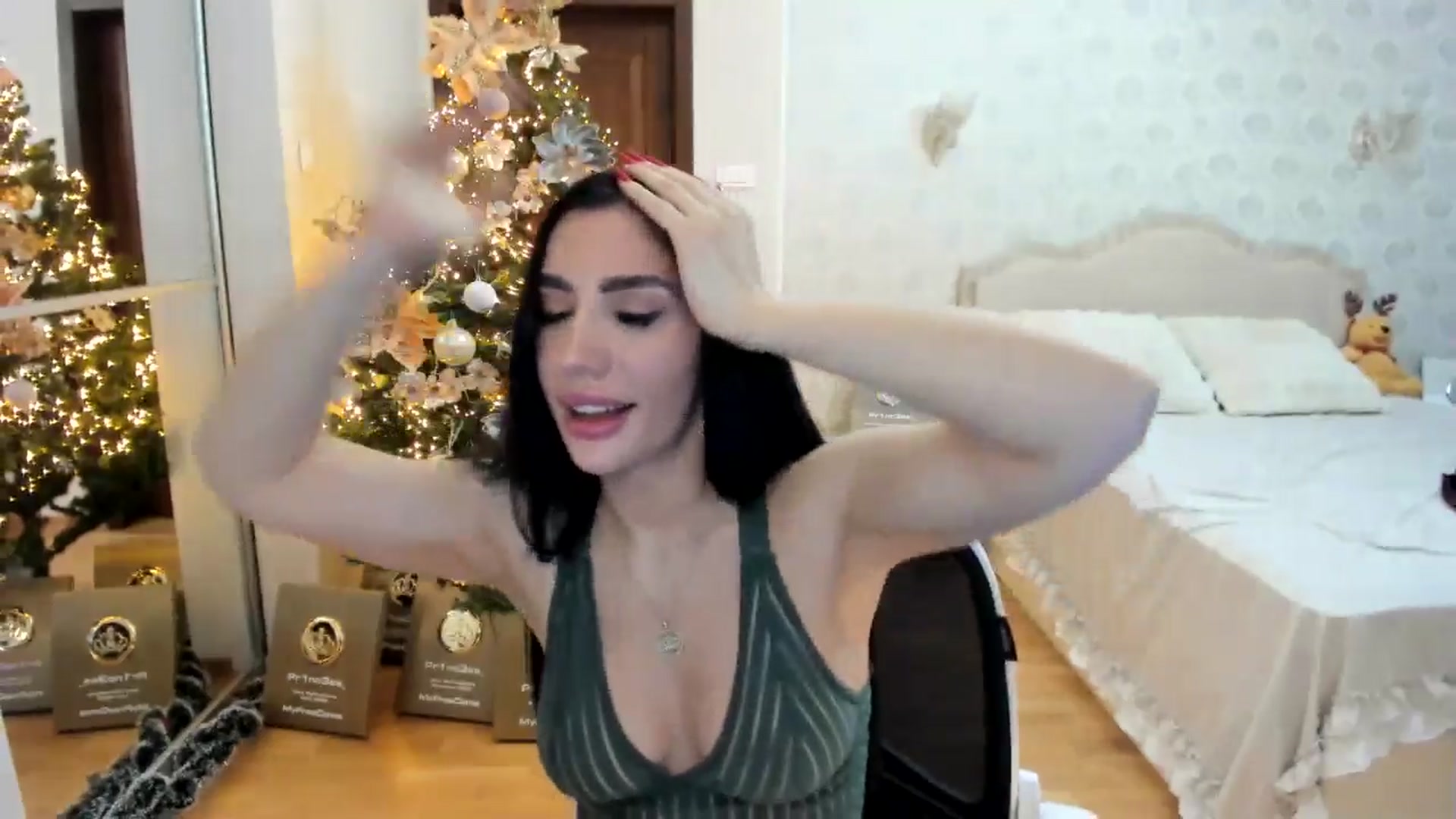 Gallery image thumbnail from Pr1nc3ss_'s myfreecams stream on, 12/24/2025, 10:41 image 10 of 20