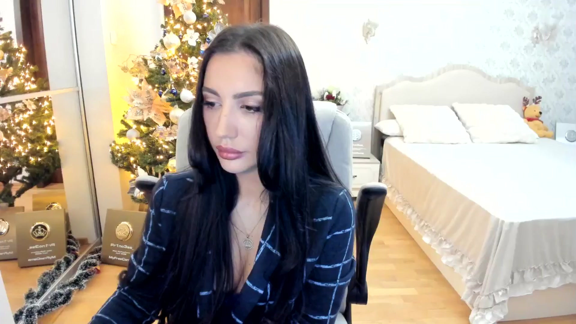 Gallery image thumbnail from Pr1nc3ss_'s myfreecams stream on, 12/28/2025, 05:47 image 1 of 20