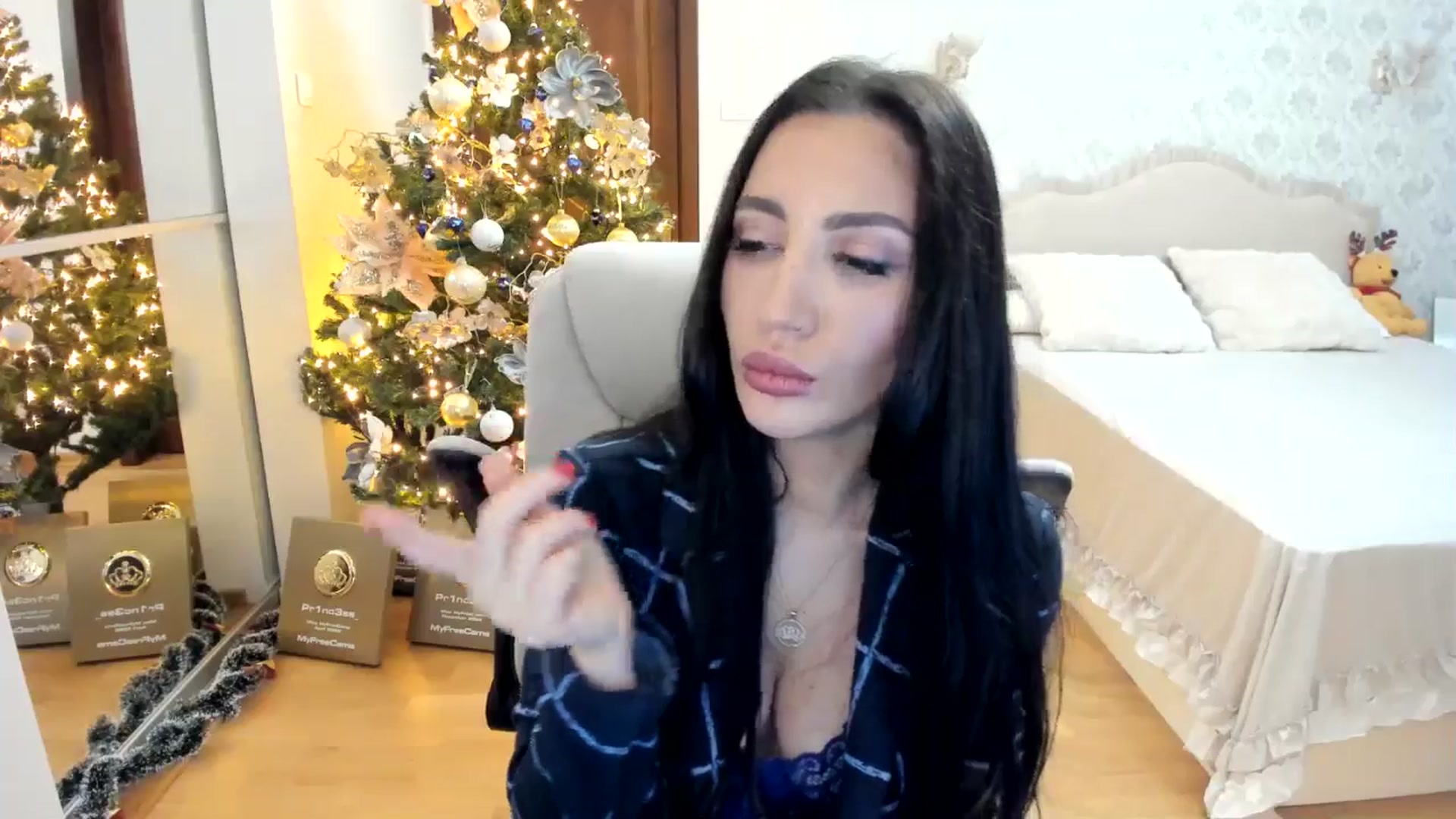 Gallery image thumbnail from Pr1nc3ss_'s myfreecams stream on, 12/28/2025, 06:24 image 3 of 20