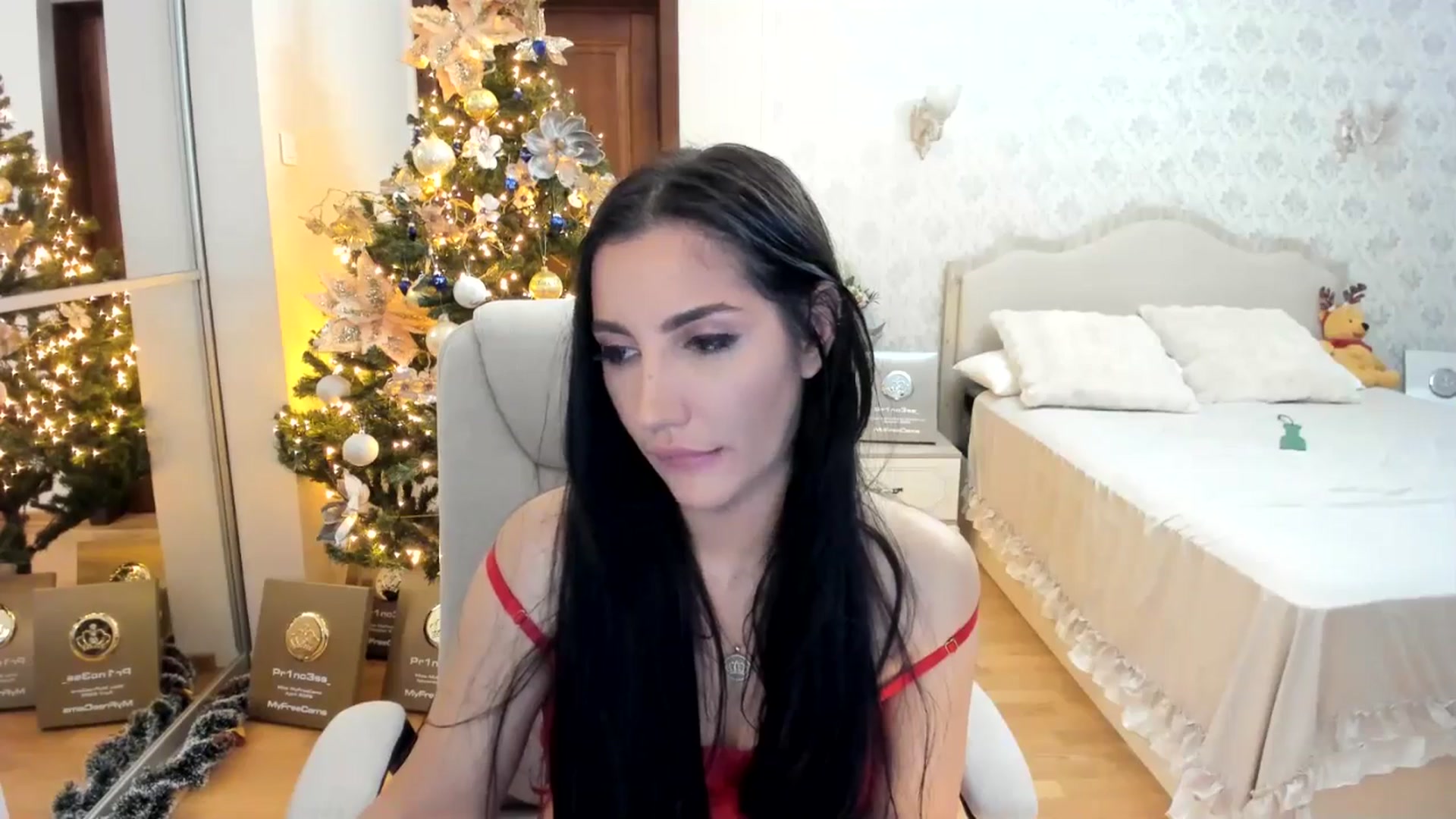 Gallery image thumbnail from Pr1nc3ss_'s myfreecams stream on, 12/29/2025, 09:59 image 19 of 20