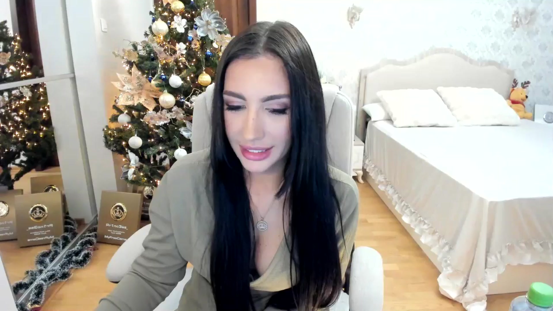 Gallery image thumbnail from Pr1nc3ss_'s myfreecams stream on, 12/31/2025, 03:29 image 15 of 20