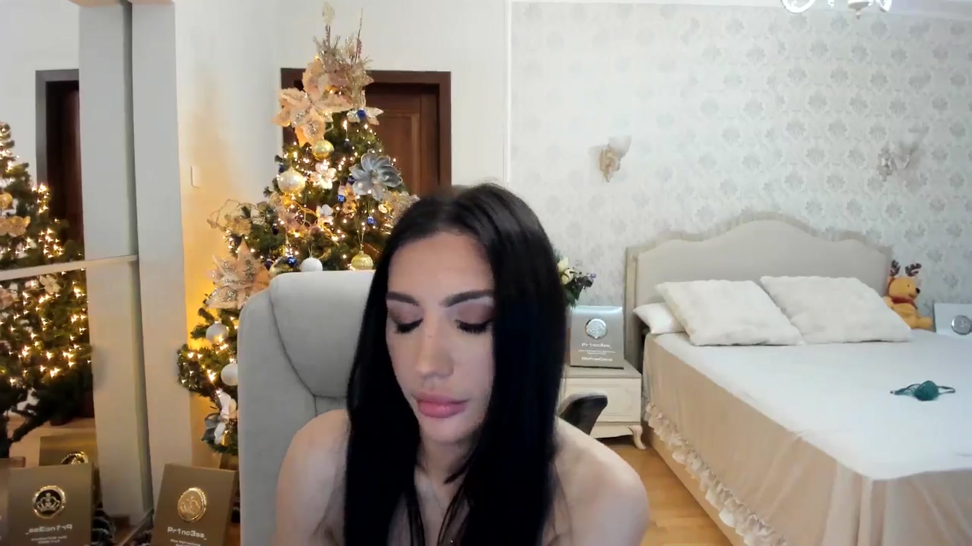 Gallery image thumbnail from Pr1nc3ss_'s myfreecams stream on, 12/31/2025, 04:56 image 17 of 20
