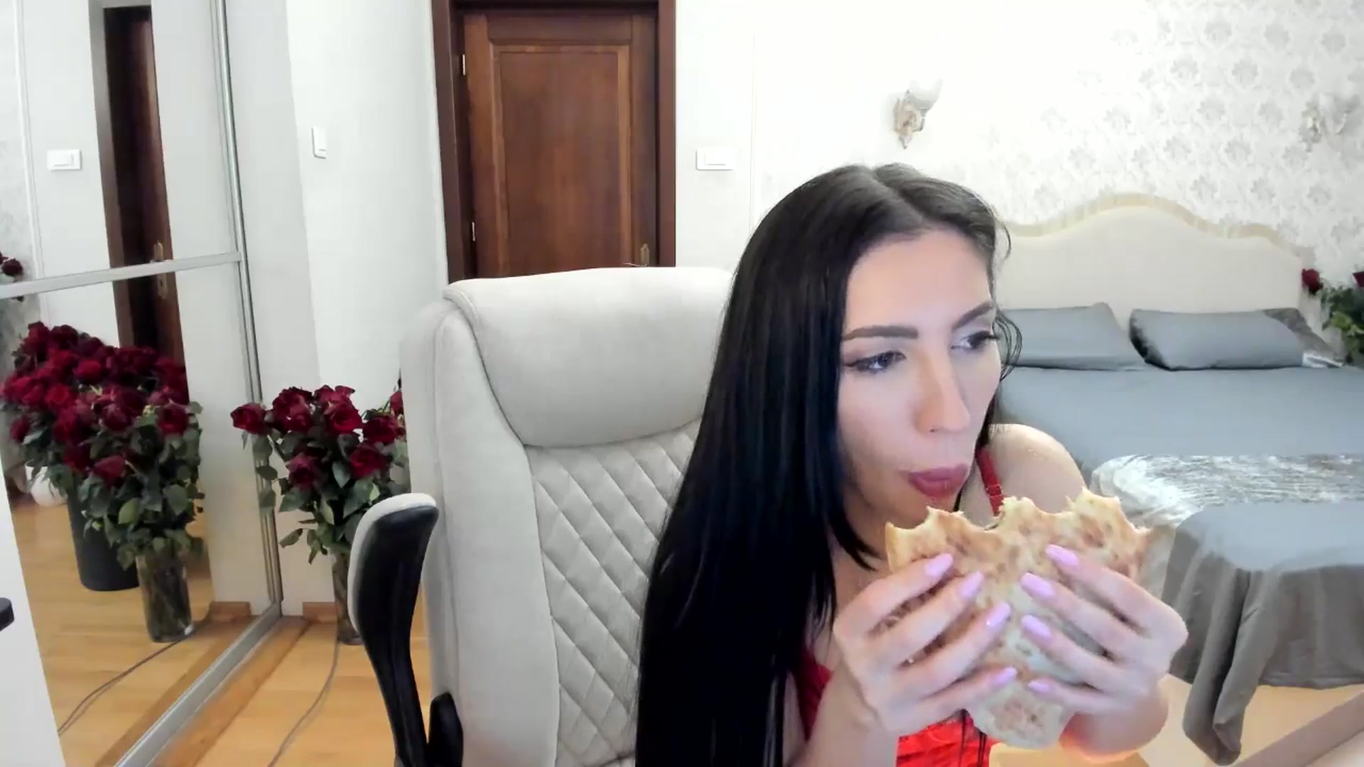 Gallery image thumbnail from Pr1nc3ss_'s myfreecams stream on, 01/07/2026, 07:06 image 16 of 20
