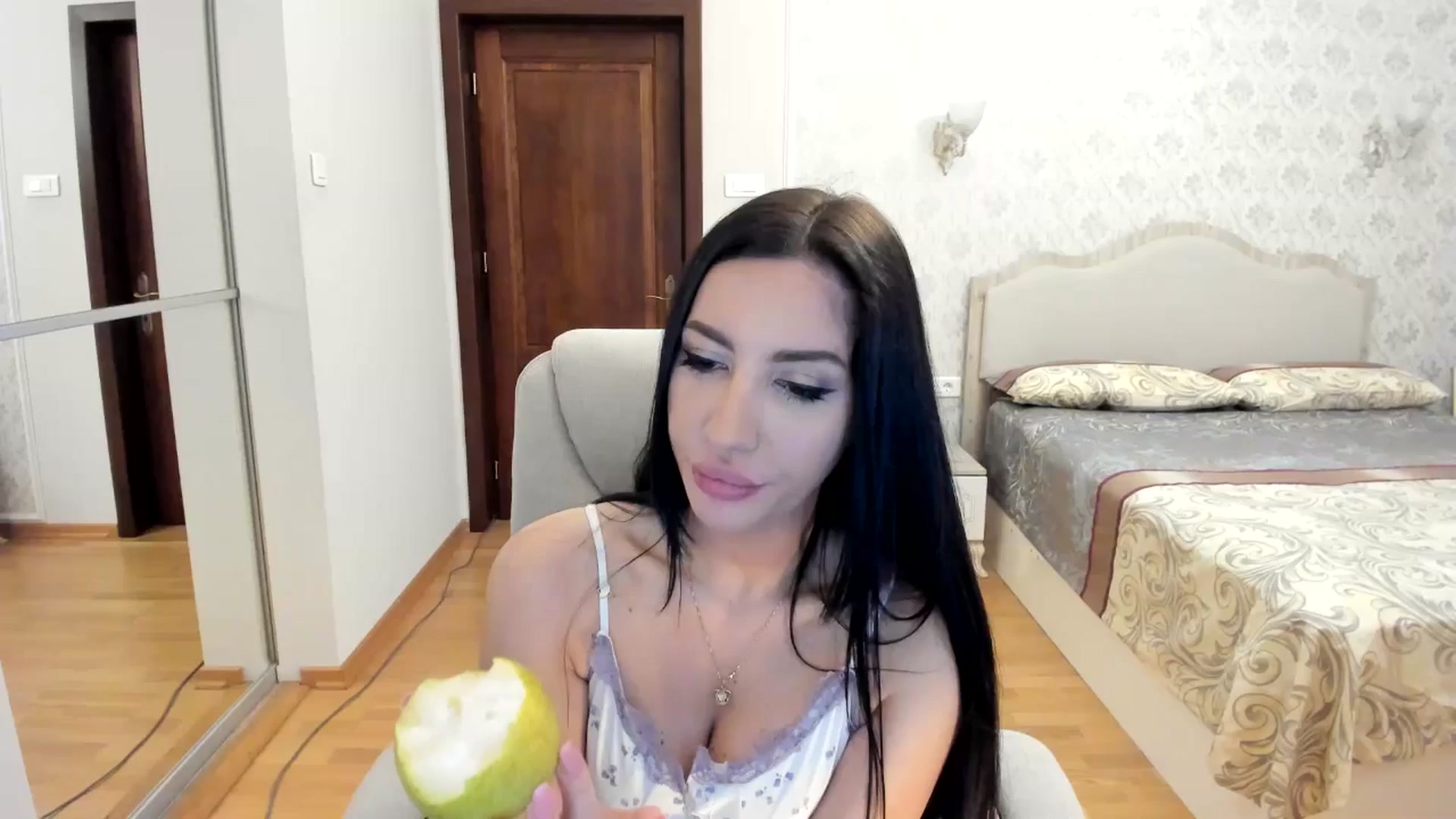 Gallery image thumbnail from Pr1nc3ss_'s myfreecams stream on, 01/26/2026, 09:01 image 10 of 20