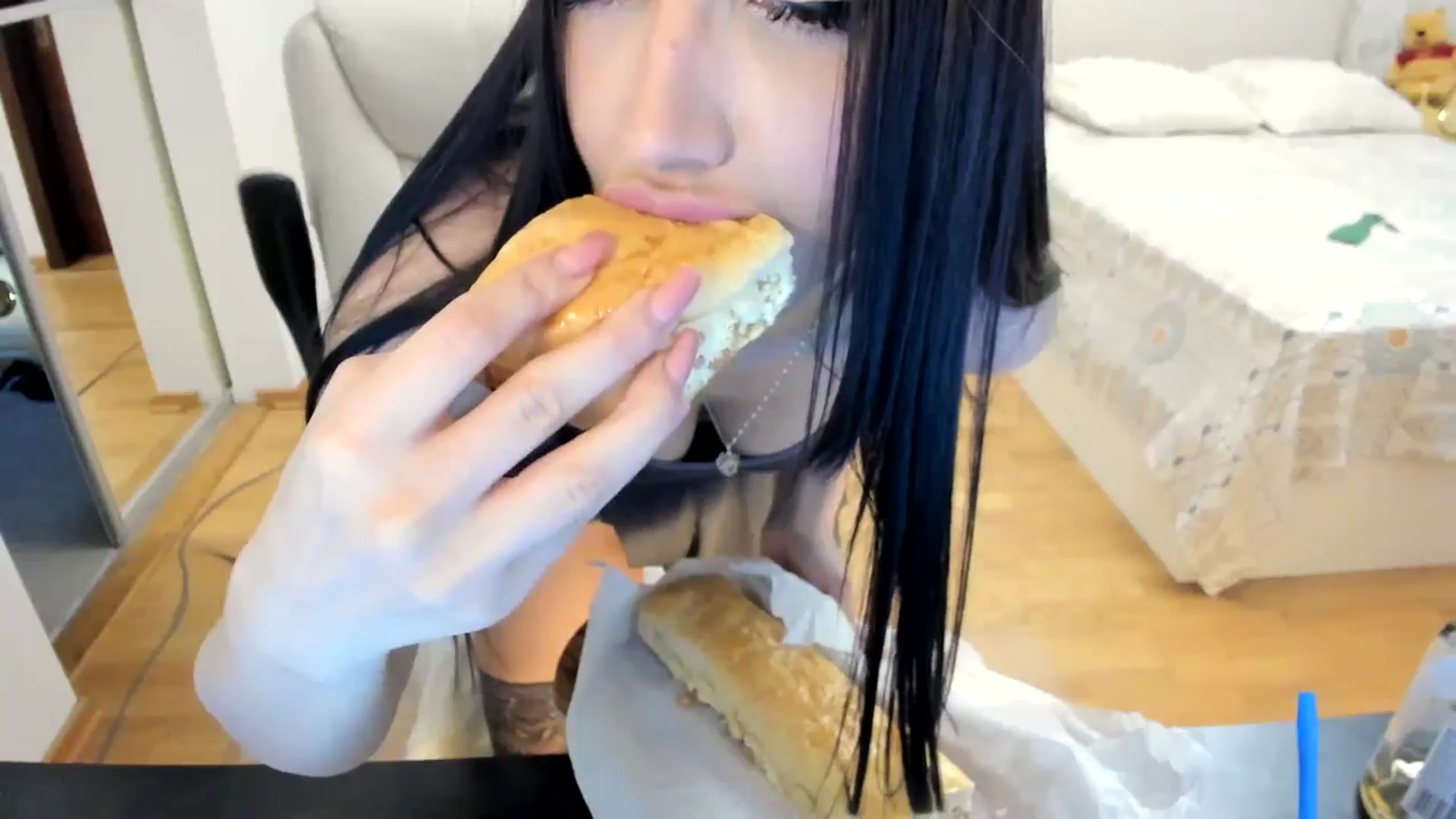 Gallery image thumbnail from Pr1nc3ss_'s myfreecams stream on, 02/20/2026, 09:50 image 10 of 20