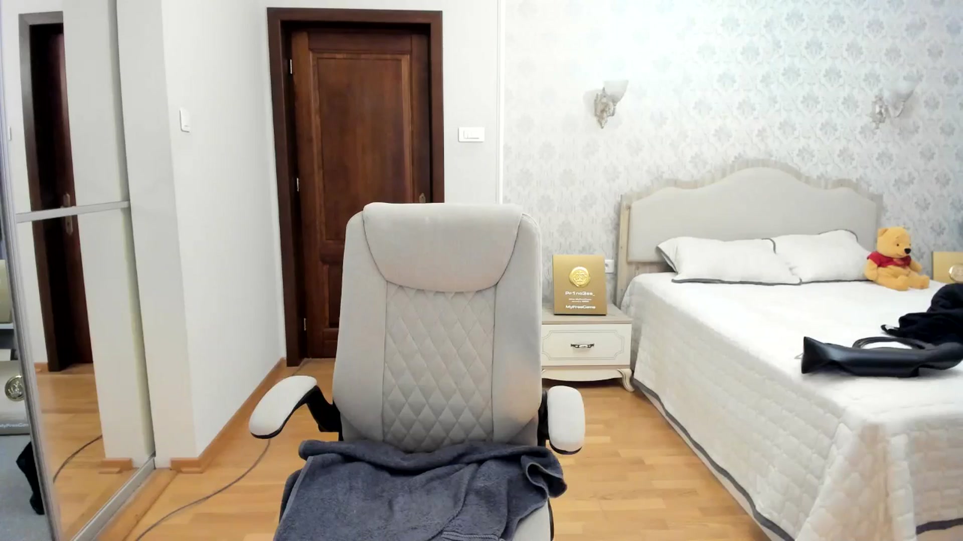 Gallery image thumbnail from Pr1nc3ss_'s myfreecams stream on, 03/30/2026, 08:59 image 17 of 20