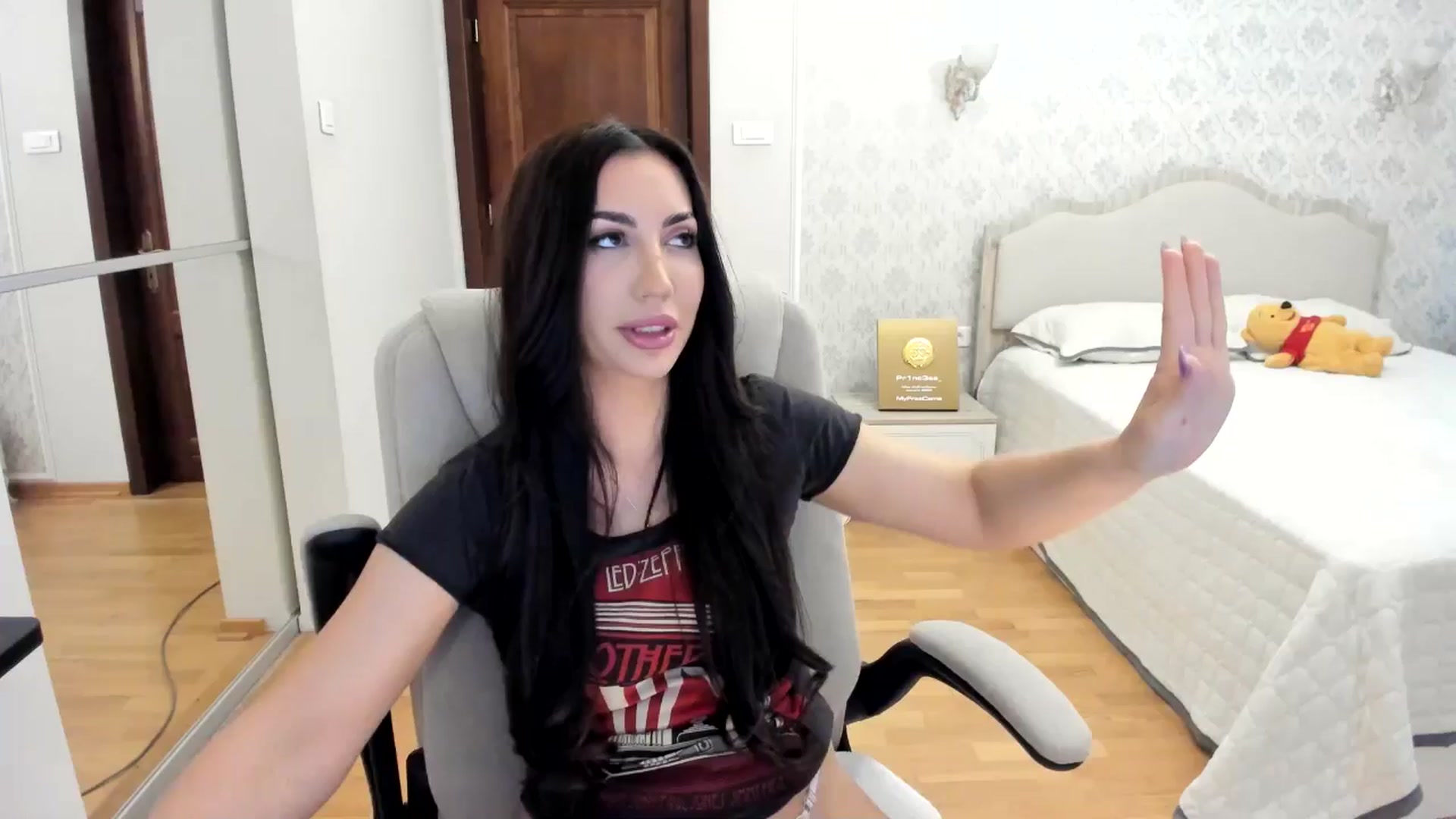 Gallery image thumbnail from Pr1nc3ss_'s myfreecams stream on, 04/09/2026, 06:12 image 7 of 20