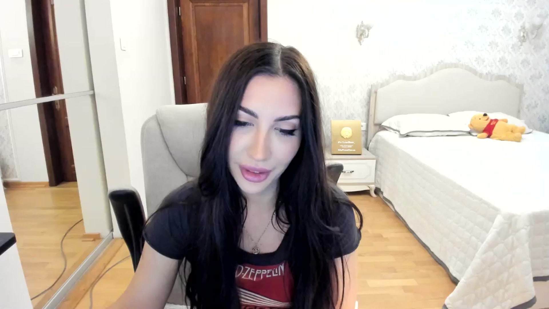 Gallery image thumbnail from Pr1nc3ss_'s myfreecams stream on, 04/09/2026, 06:12 image 4 of 20