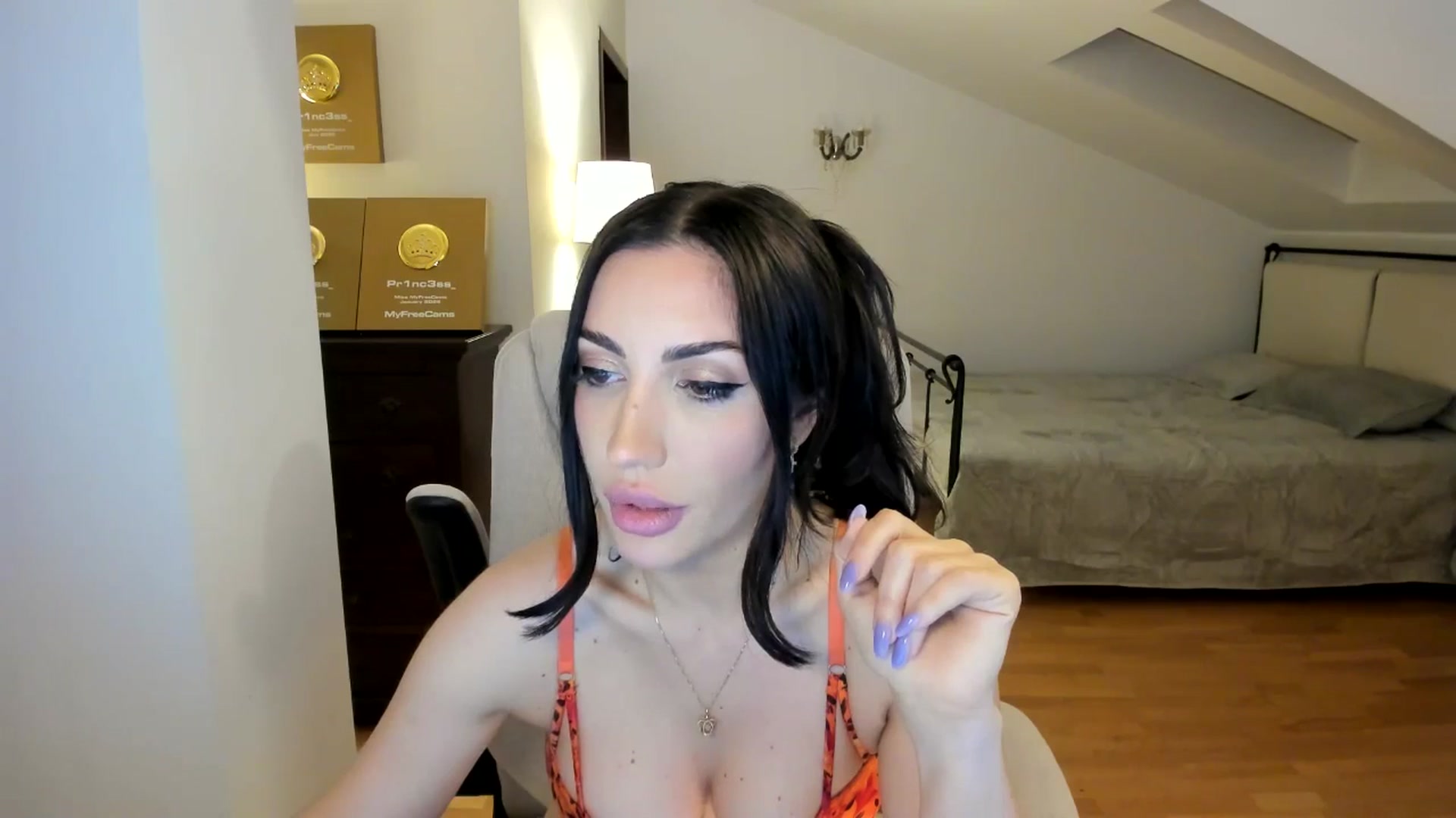 Gallery image thumbnail from Pr1nc3ss_'s myfreecams stream on, 04/10/2026, 08:57 image 16 of 20
