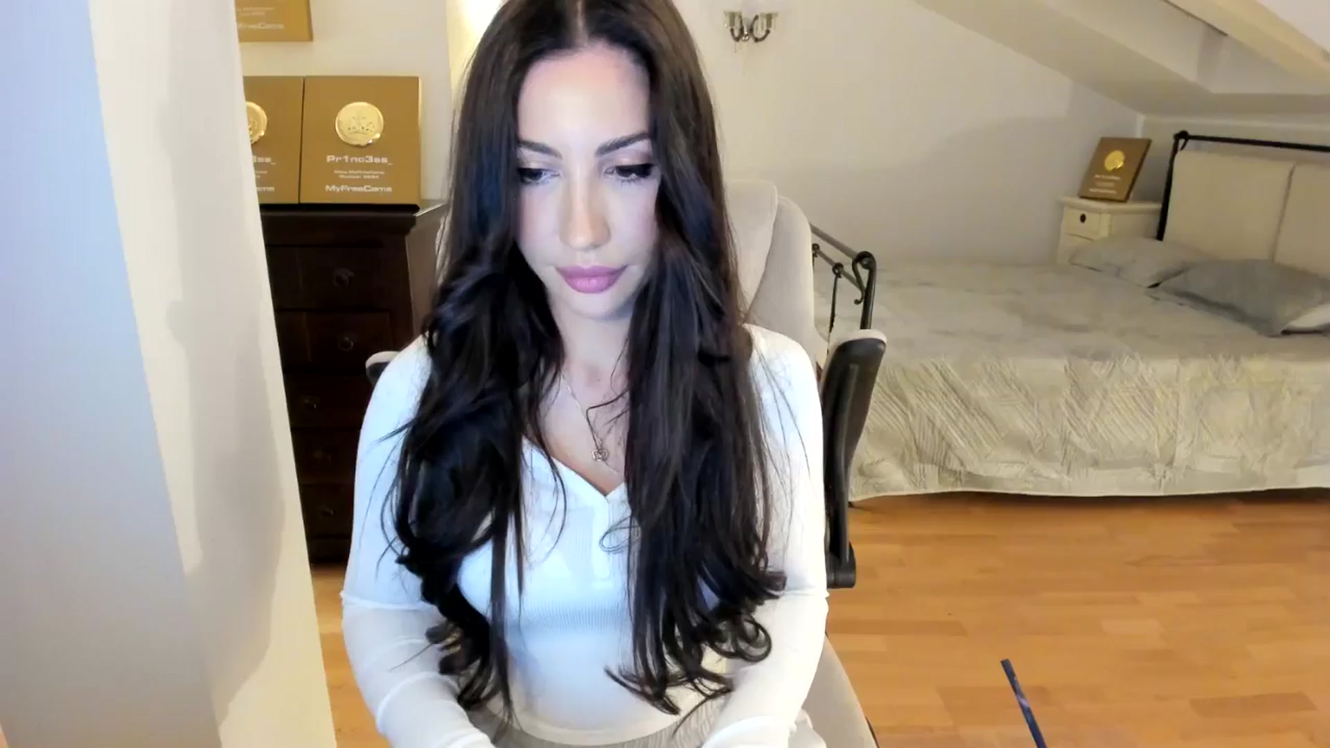 Gallery image thumbnail from Pr1nc3ss_'s myfreecams stream on, 04/13/2026, 04:06 image 1 of 20