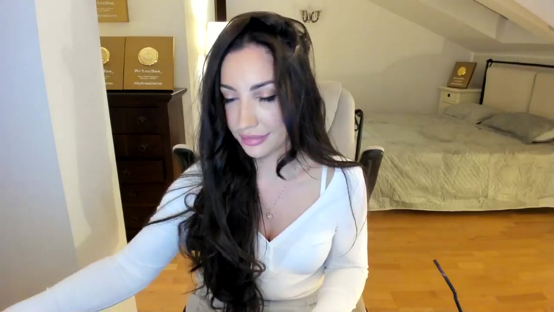Gallery image thumbnail from Pr1nc3ss_'s myfreecams stream on, 04/13/2026, 04:06 image 2 of 20