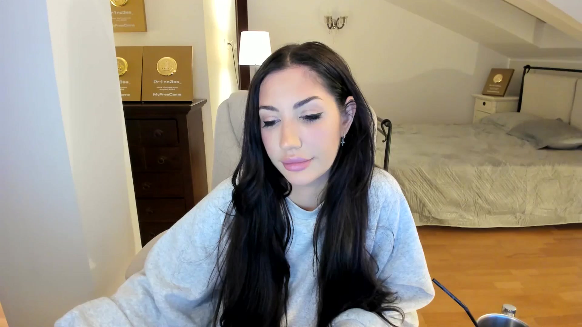 Gallery image thumbnail from Pr1nc3ss_'s myfreecams stream on, 04/17/2026, 04:04 image 2 of 20