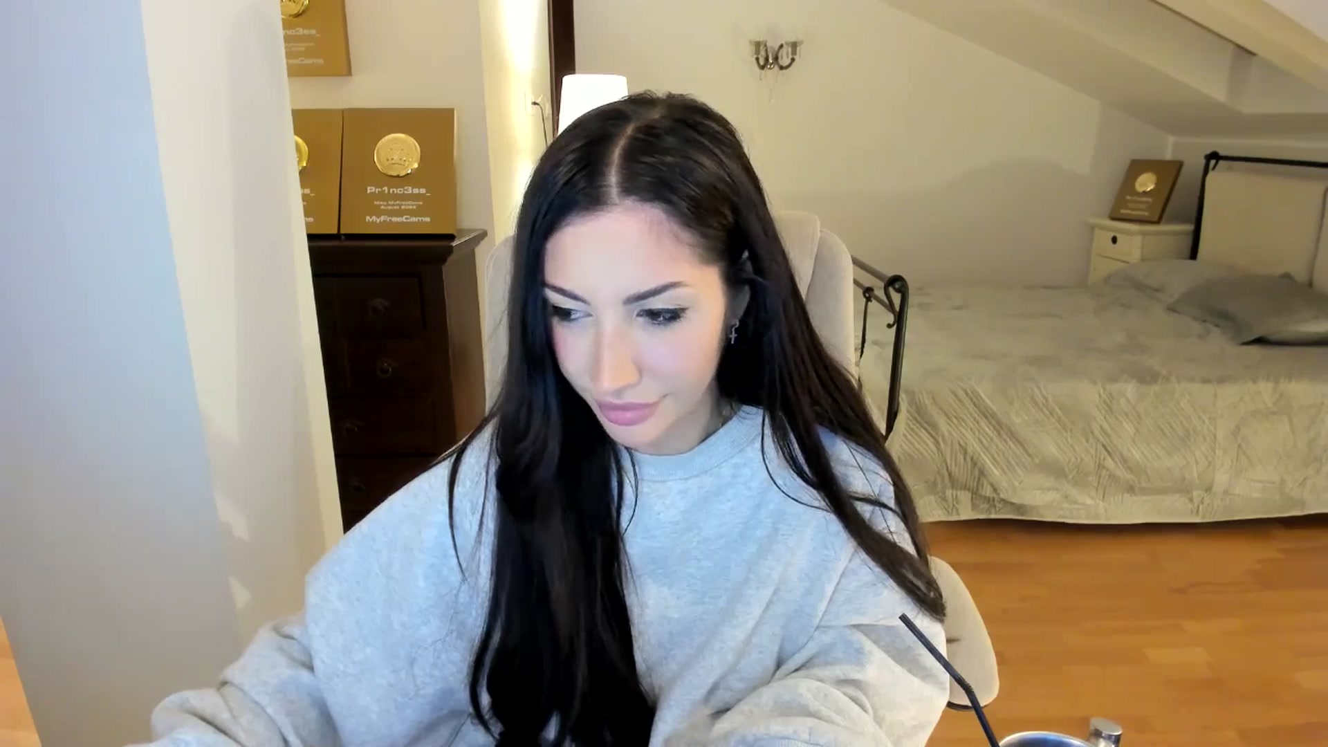 Gallery image thumbnail from Pr1nc3ss_'s myfreecams stream on, 04/17/2026, 04:04 image 19 of 20