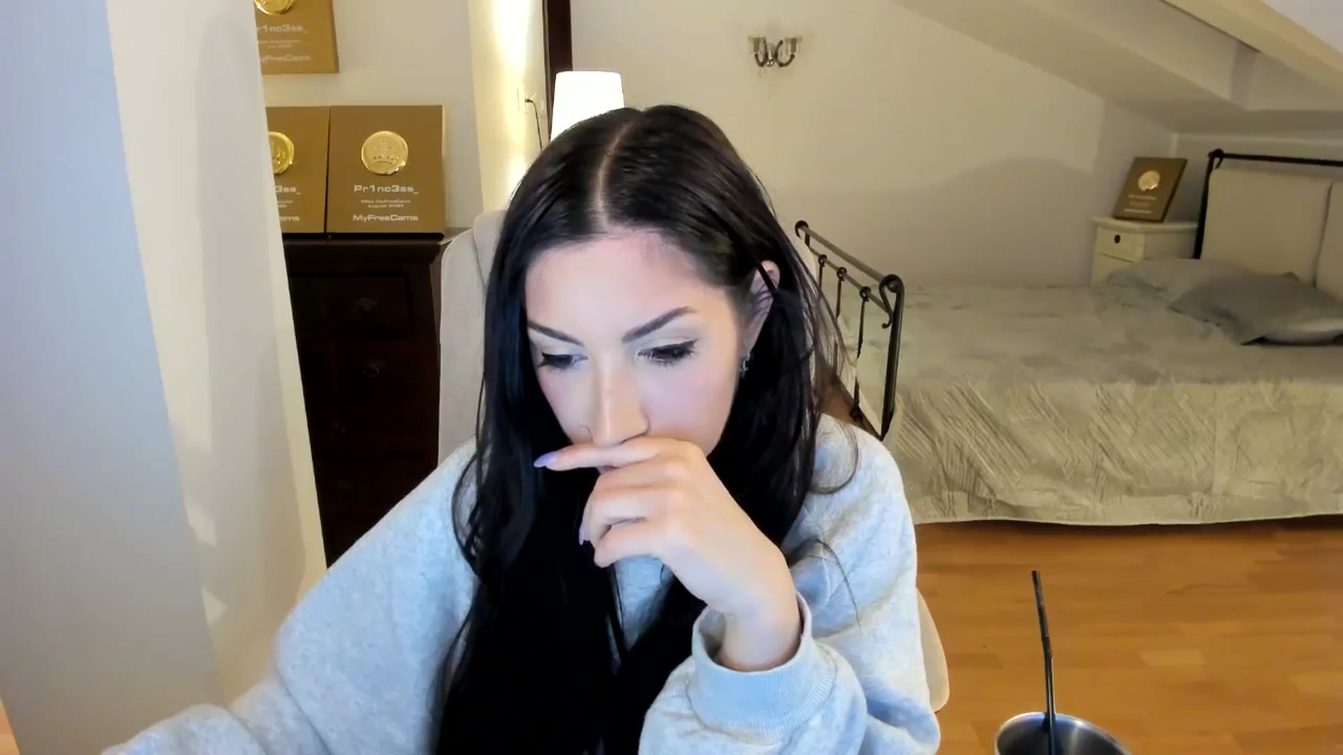 Gallery image thumbnail from Pr1nc3ss_'s myfreecams stream on, 04/17/2026, 04:04 image 4 of 20