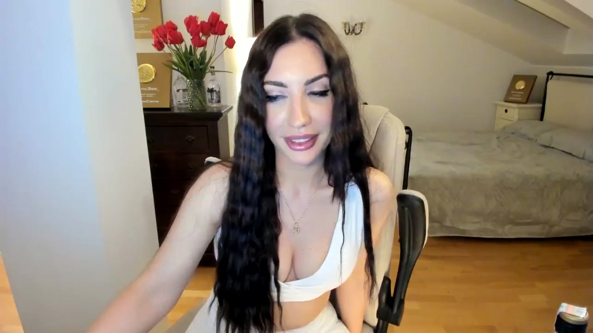 Gallery image thumbnail from Pr1nc3ss_'s myfreecams stream on, 04/18/2026, 06:14 image 4 of 20