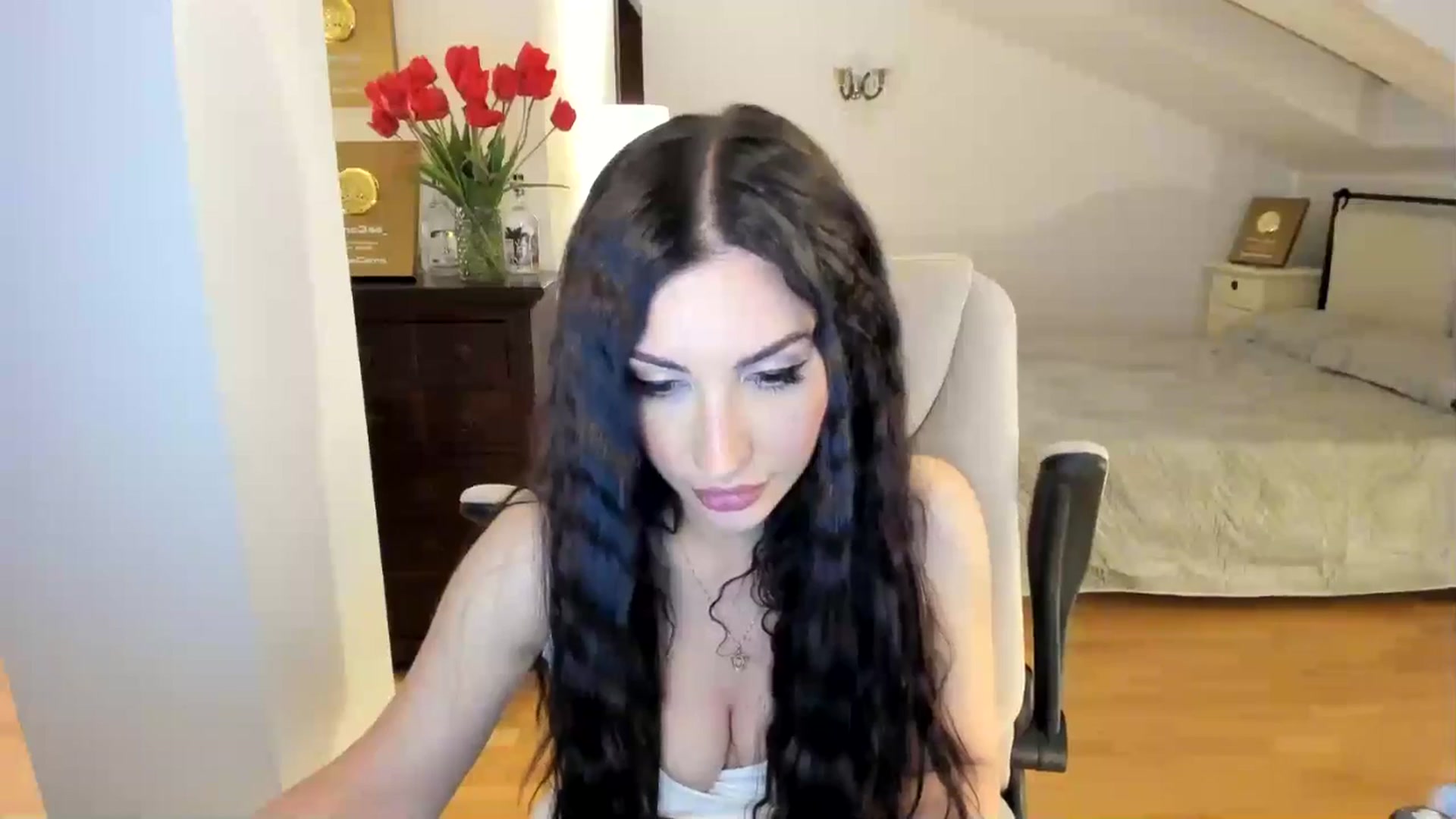 Gallery image thumbnail from Pr1nc3ss_'s myfreecams stream on, 04/18/2026, 06:14 image 16 of 20