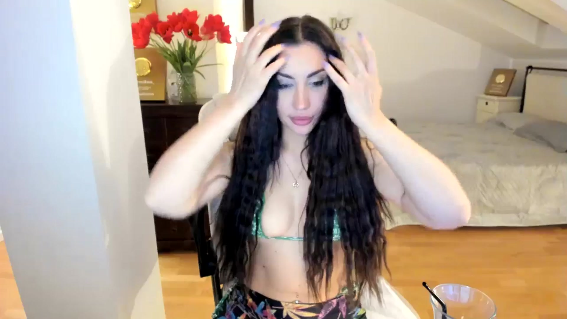 Gallery image thumbnail from Pr1nc3ss_'s myfreecams stream on, 04/19/2026, 12:25 image 2 of 20