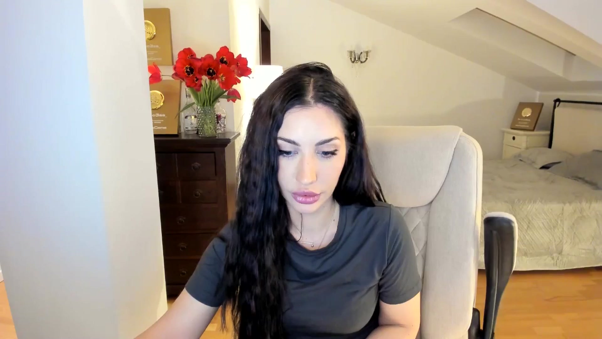 Gallery image thumbnail from Pr1nc3ss_'s myfreecams stream on, 04/20/2026, 07:18 image 13 of 20