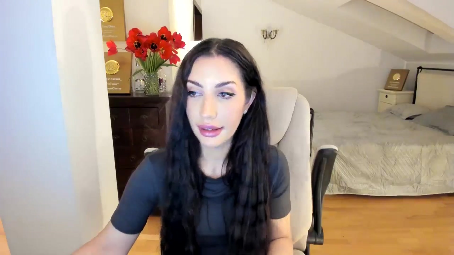 Gallery image thumbnail from Pr1nc3ss_'s myfreecams stream on, 04/20/2026, 07:18 image 3 of 20