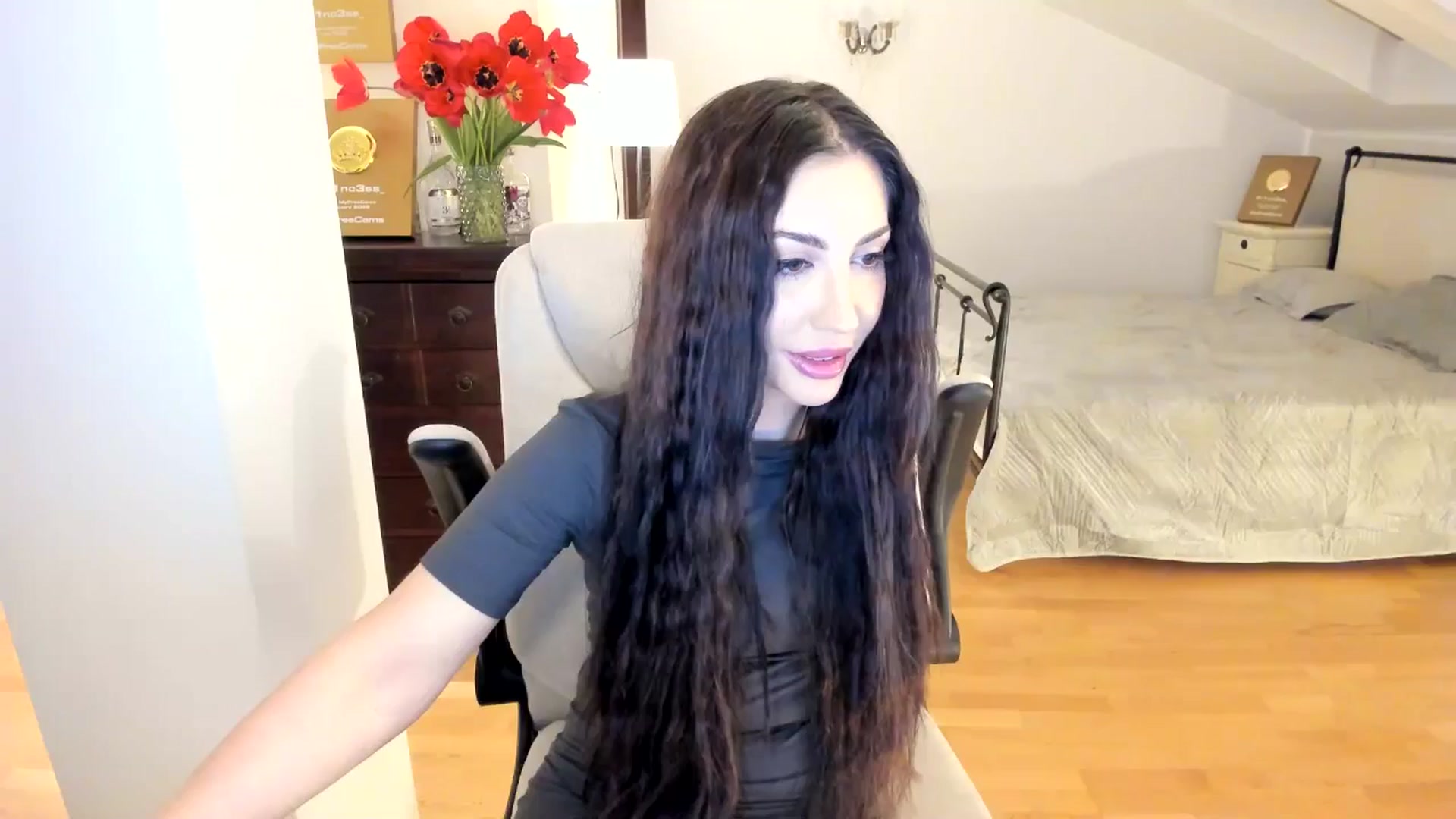 Gallery image thumbnail from Pr1nc3ss_'s myfreecams stream on, 04/20/2026, 07:18 image 1 of 20