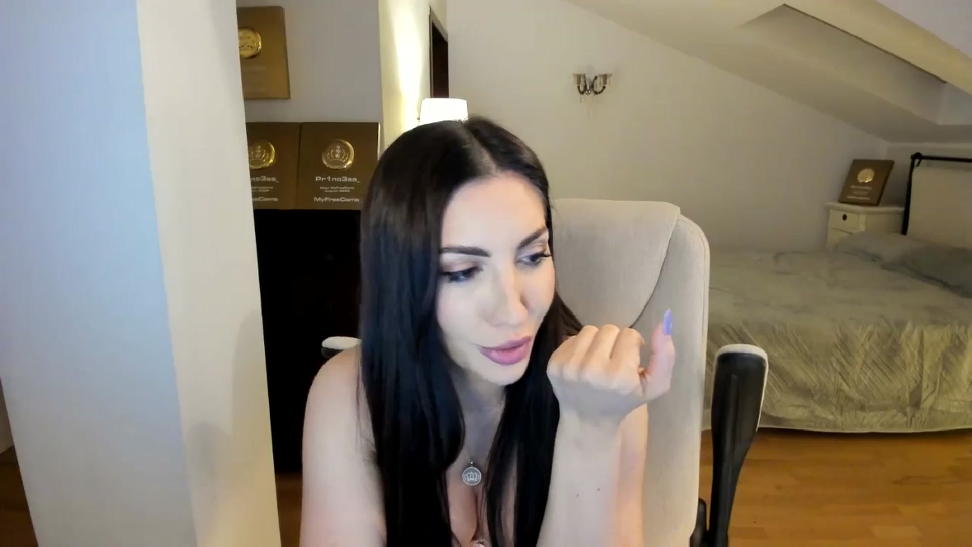 Gallery image thumbnail from Pr1nc3ss_'s myfreecams stream on, 04/22/2026, 04:29 image 12 of 20
