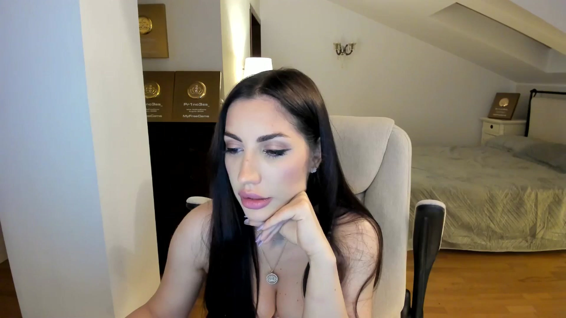 Gallery image thumbnail from Pr1nc3ss_'s myfreecams stream on, 04/22/2026, 04:29 image 19 of 20