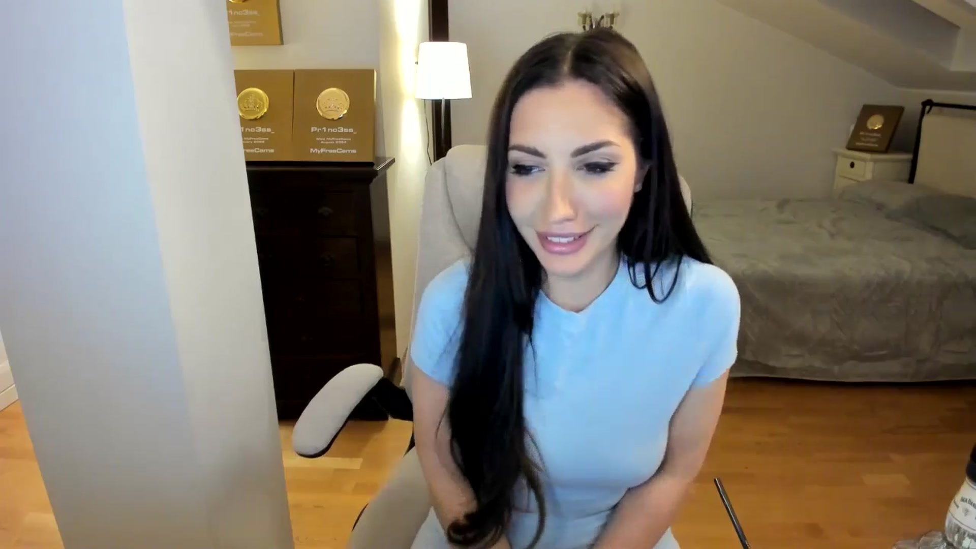 Gallery image thumbnail from Pr1nc3ss_'s myfreecams stream on, 04/23/2026, 05:29 image 9 of 20