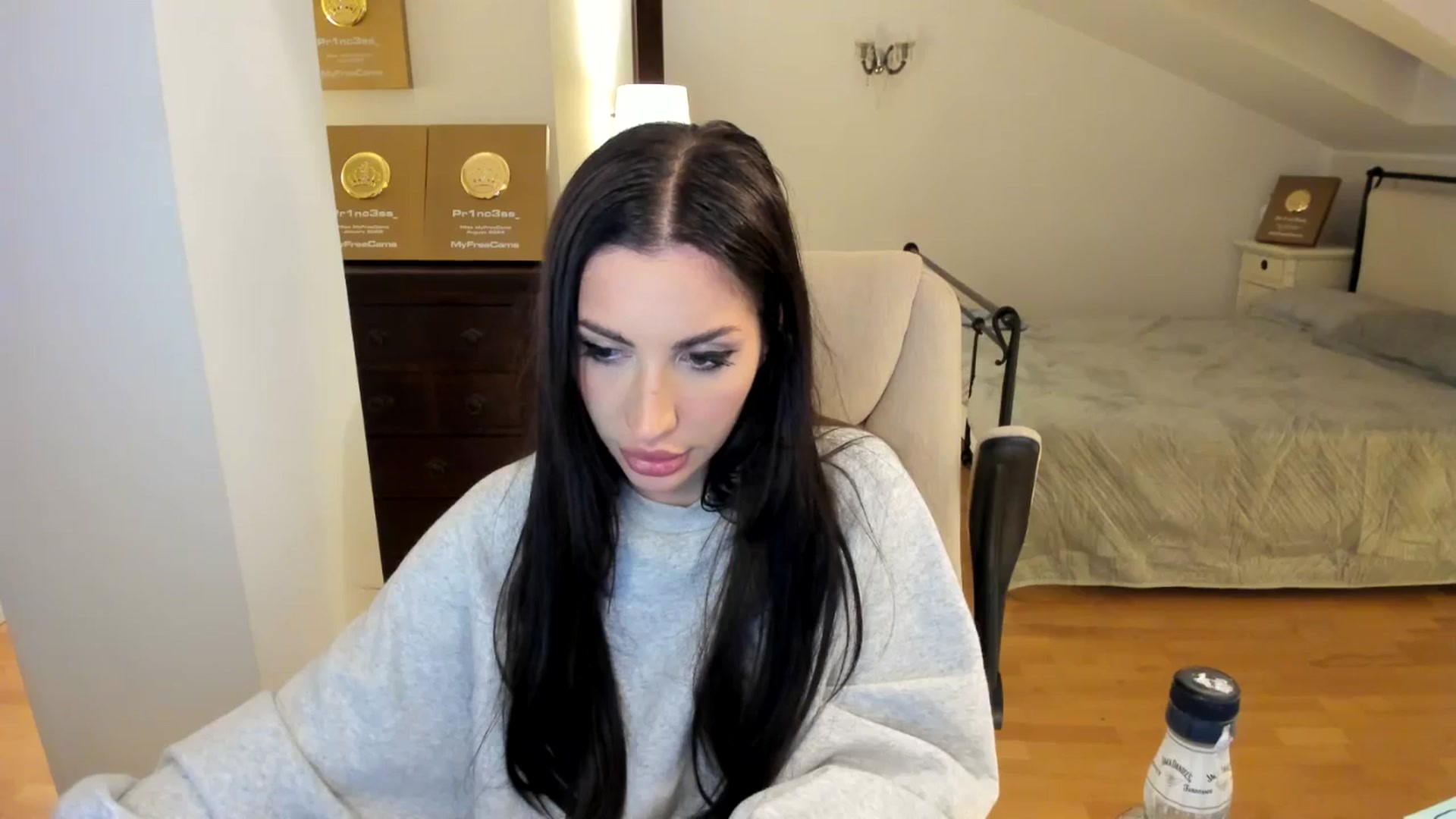 Gallery image thumbnail from Pr1nc3ss_'s myfreecams stream on, 04/23/2026, 07:06 image 14 of 20