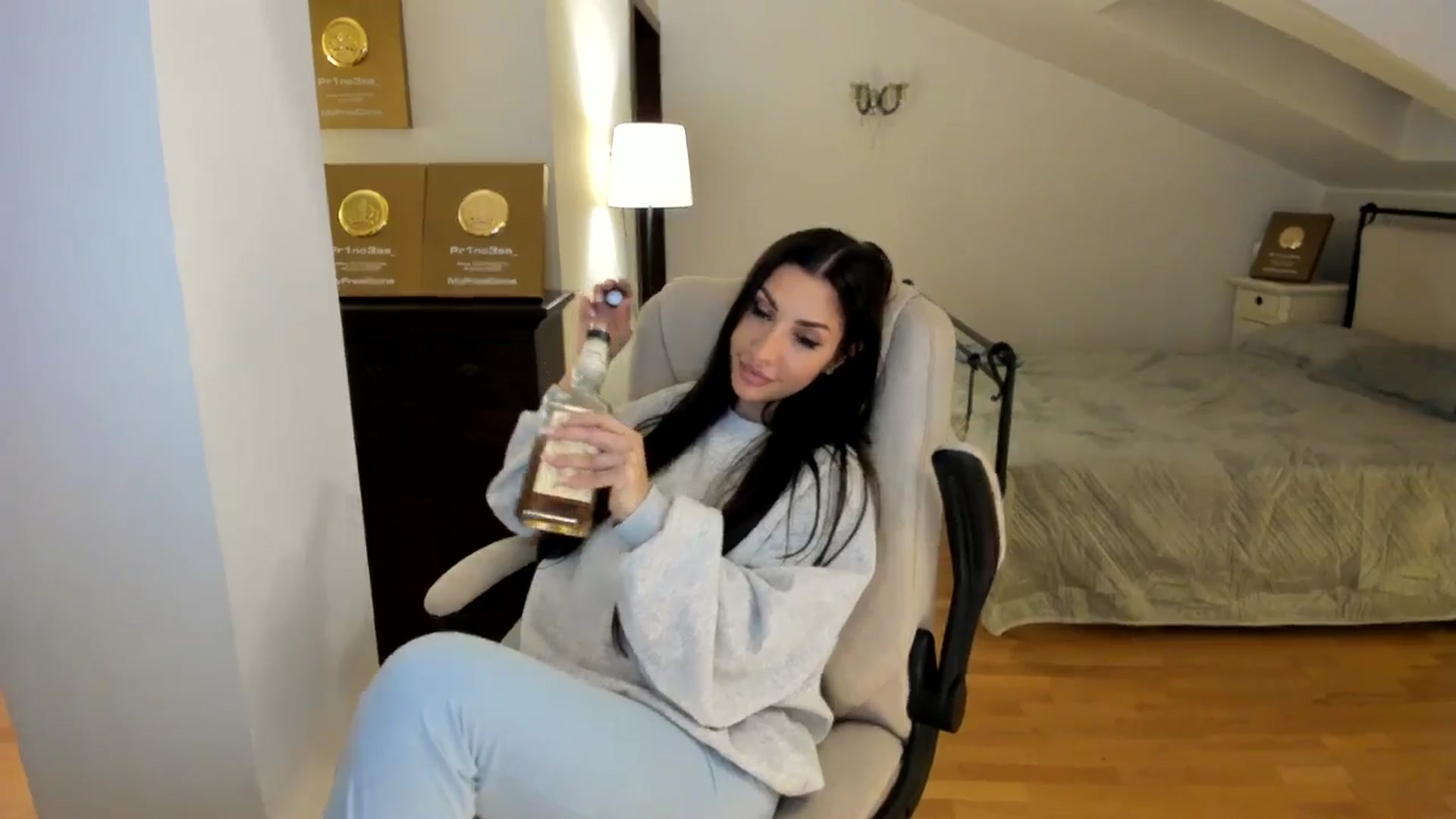 Gallery image thumbnail from Pr1nc3ss_'s myfreecams stream on, 04/23/2026, 07:06 image 13 of 20