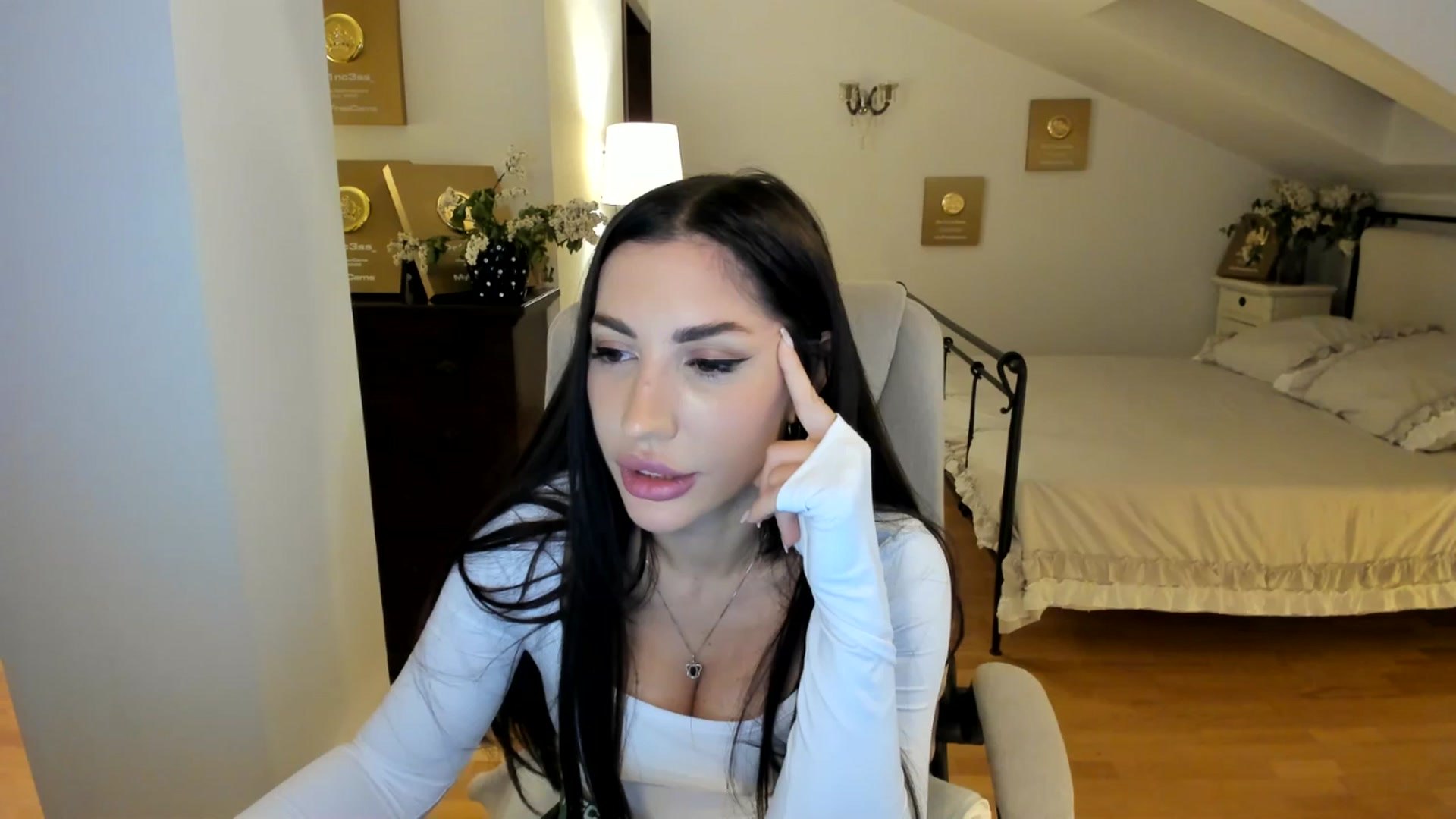 Gallery image thumbnail from Pr1nc3ss_'s myfreecams stream on, 05/01/2026, 07:29 image 1 of 20