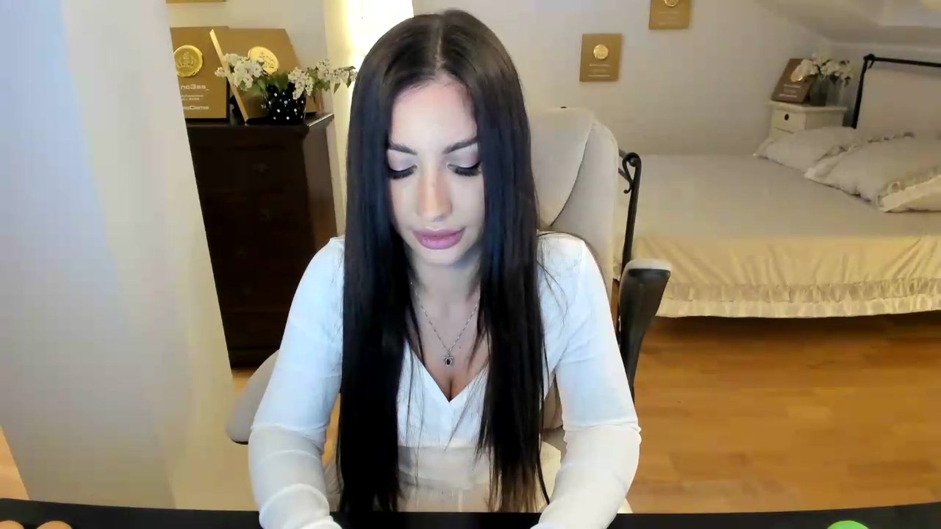 Gallery image thumbnail from Pr1nc3ss_'s myfreecams stream on, 05/03/2026, 09:07 image 13 of 20