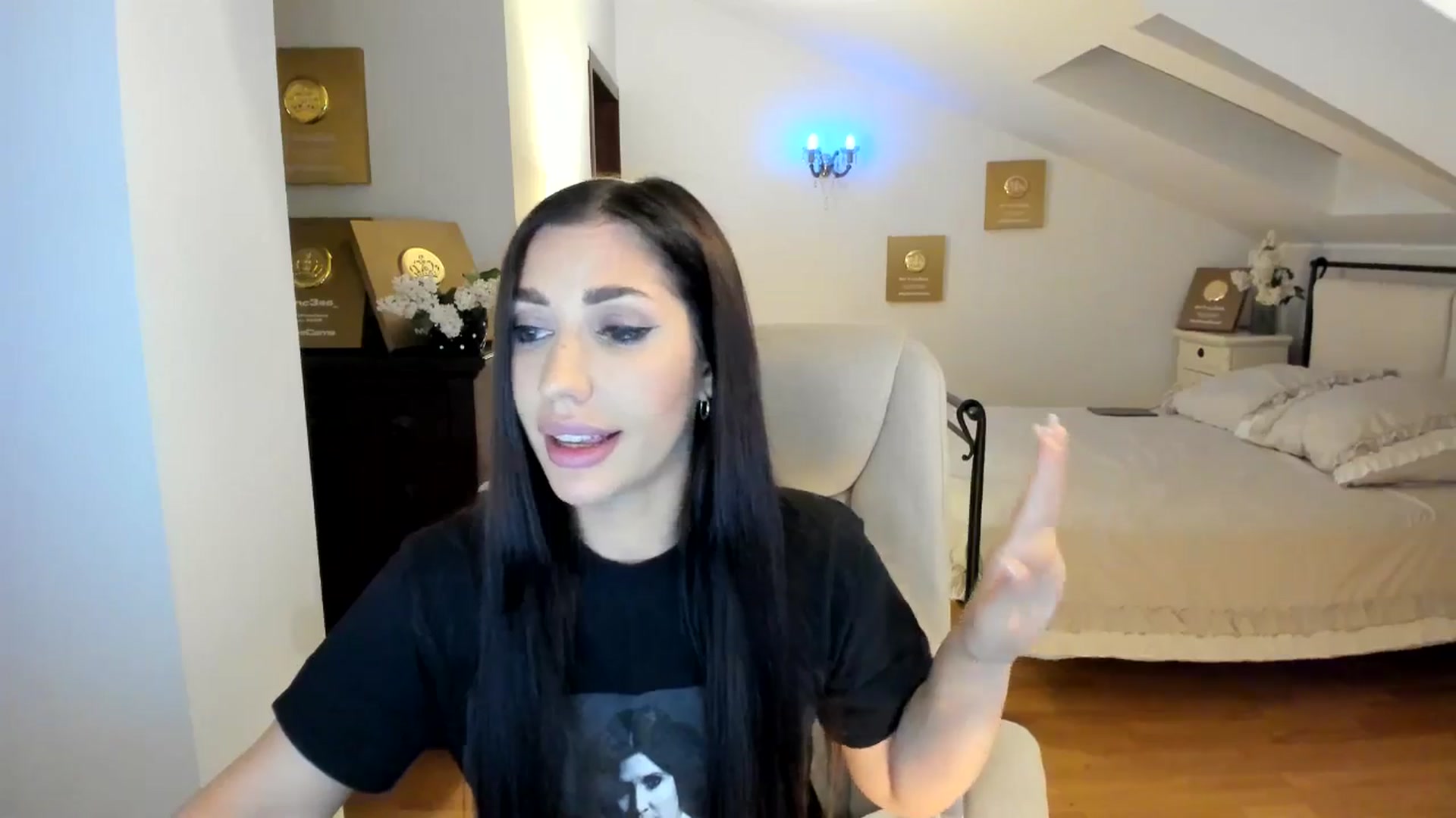 Gallery image thumbnail from Pr1nc3ss_'s myfreecams stream on, 05/05/2026, 06:38 image 13 of 20
