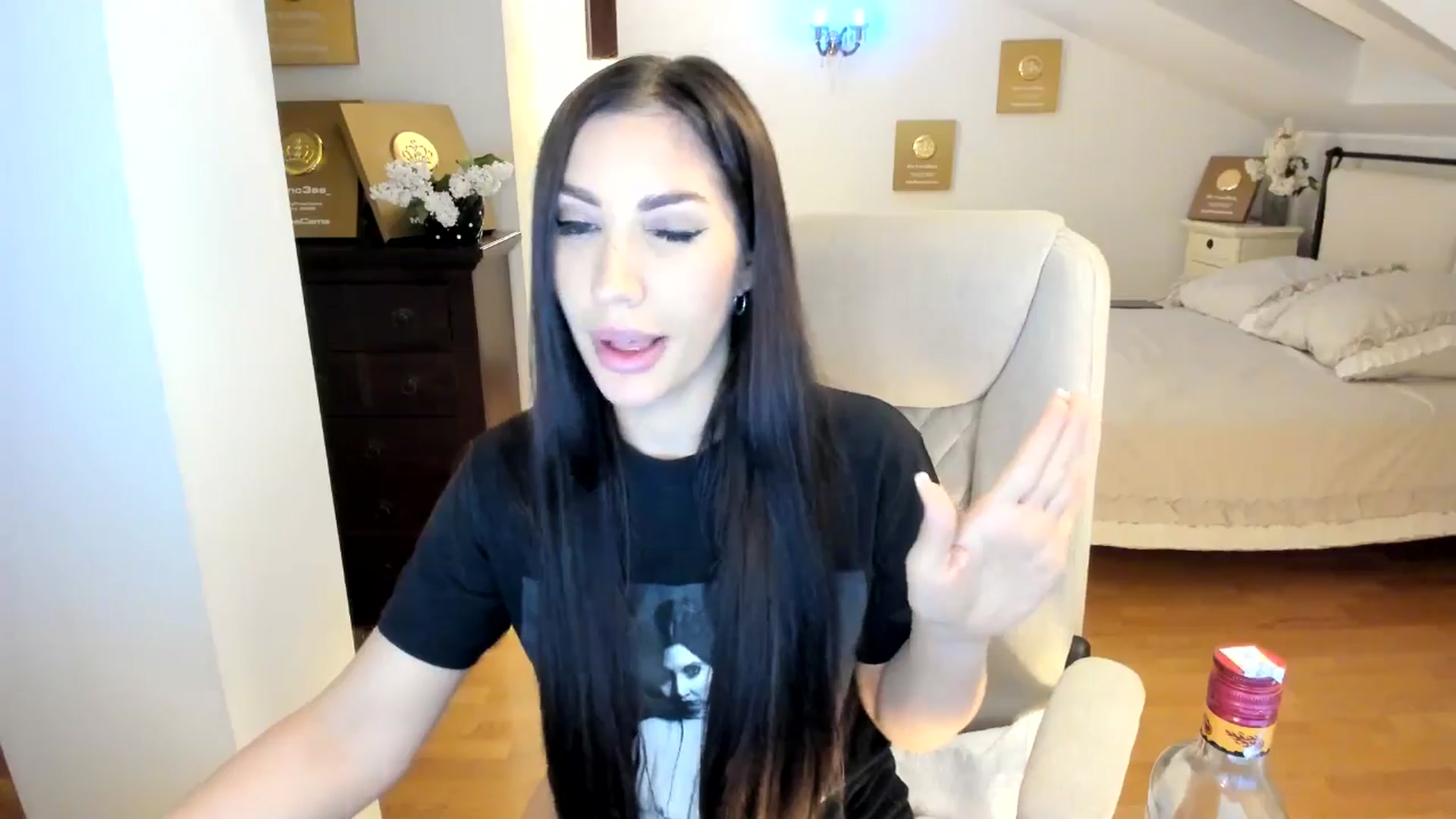 Gallery image thumbnail from Pr1nc3ss_'s myfreecams stream on, 05/05/2026, 06:38 image 15 of 20
