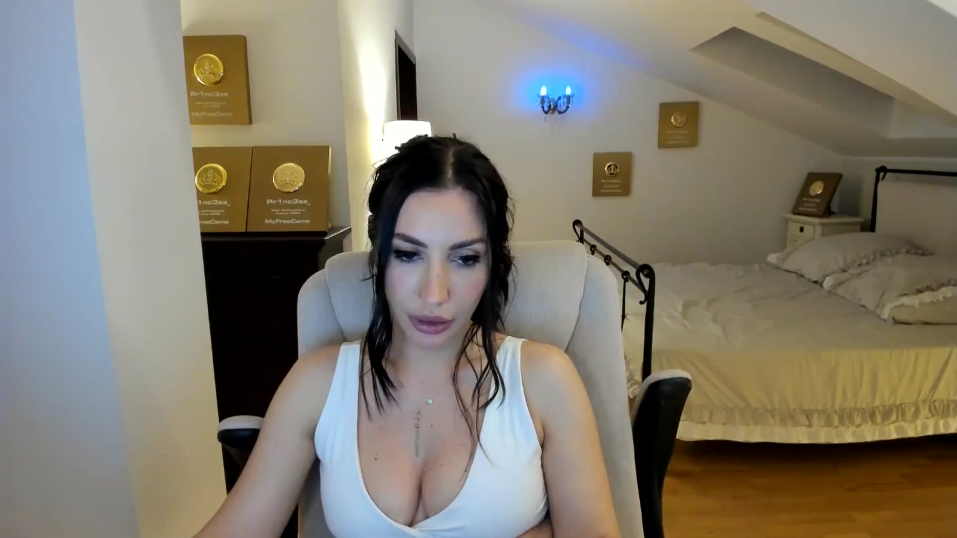 Gallery image thumbnail from Pr1nc3ss_'s myfreecams stream on, 05/09/2026, 11:20 image 2 of 20