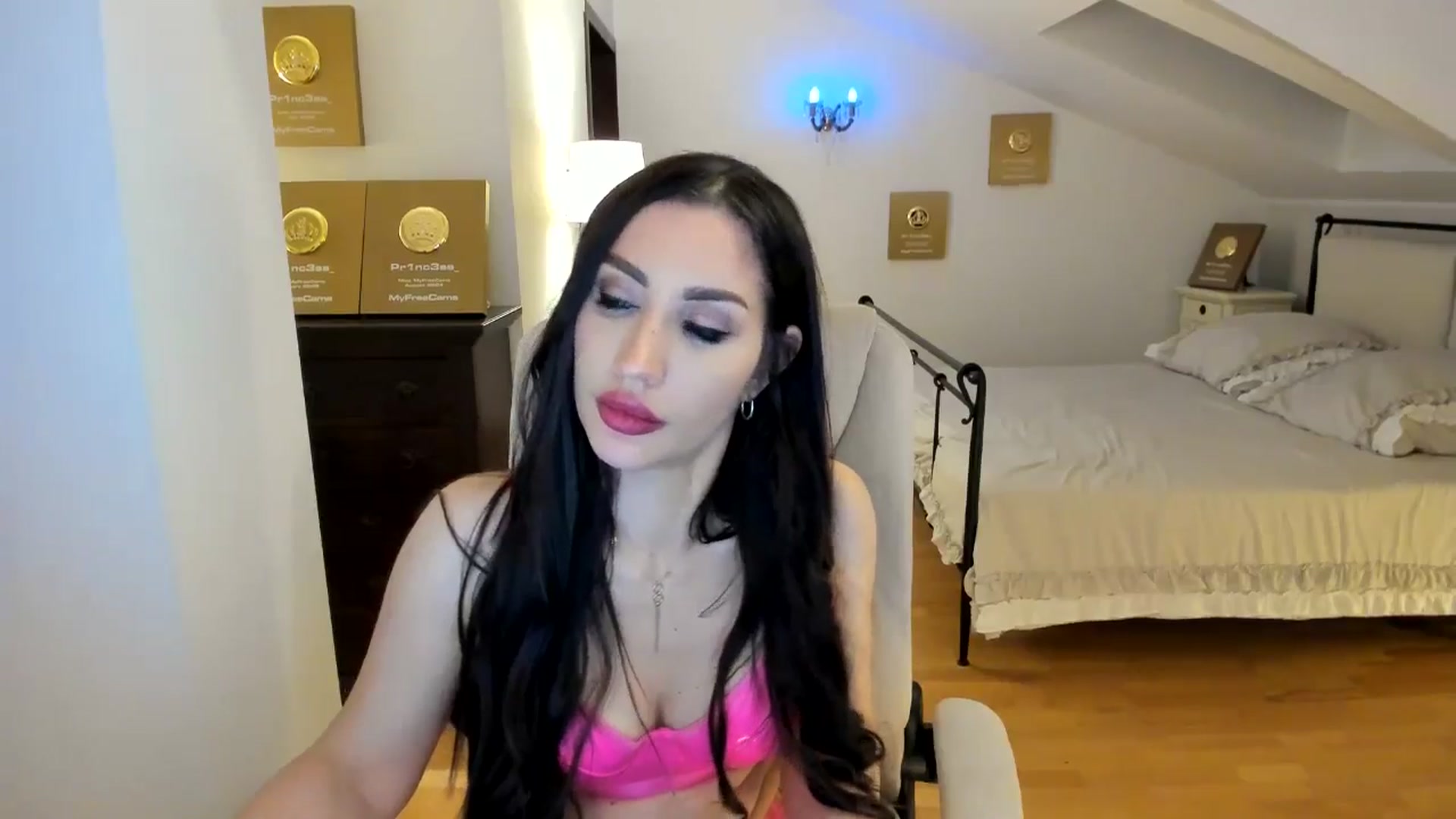 Gallery image thumbnail from Pr1nc3ss_'s myfreecams stream on, 05/10/2026, 13:33 image 13 of 20