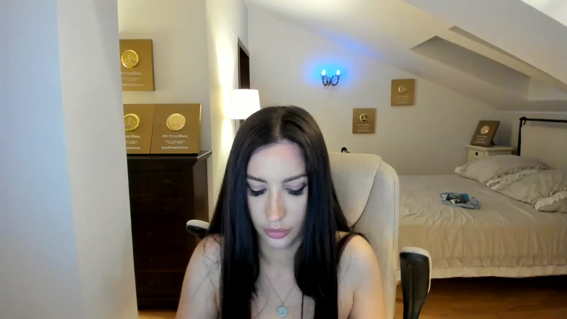 Gallery image thumbnail from Pr1nc3ss_'s myfreecams stream on, 05/11/2026, 06:10 image 9 of 20