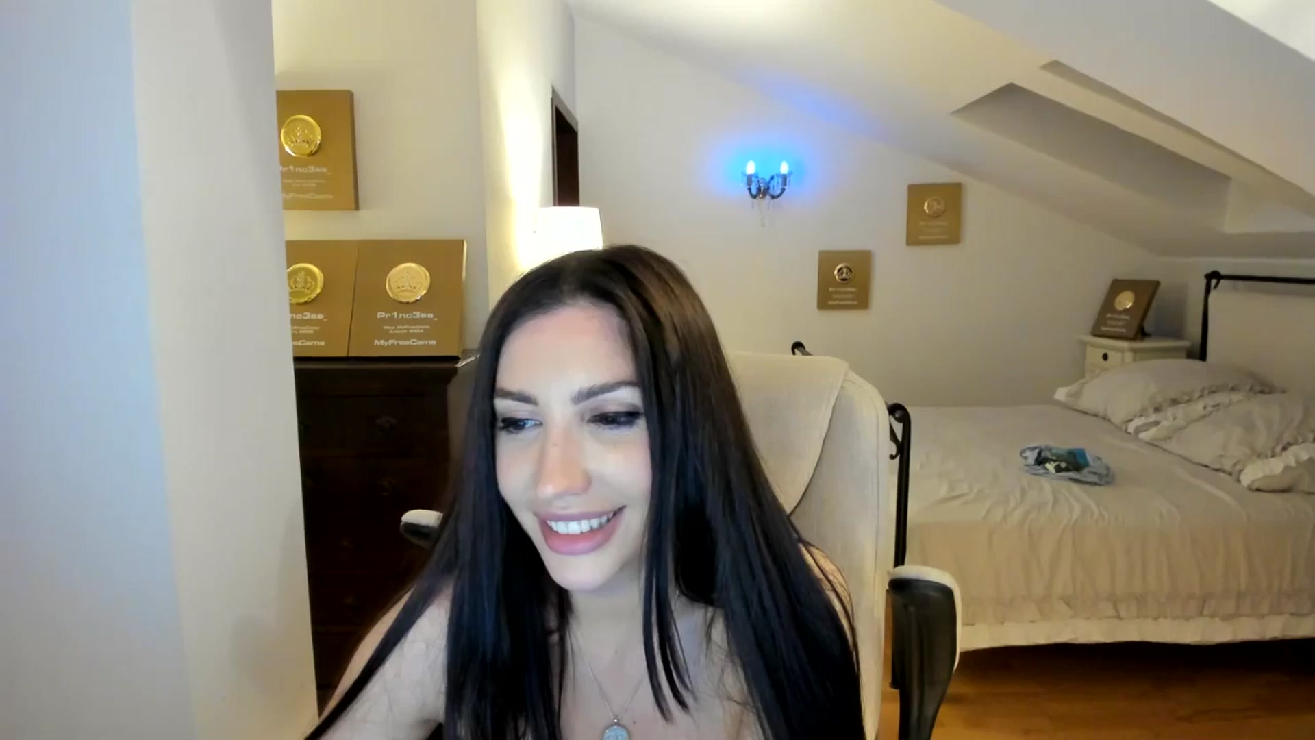 Gallery image thumbnail from Pr1nc3ss_'s myfreecams stream on, 05/11/2026, 06:10 image 2 of 20