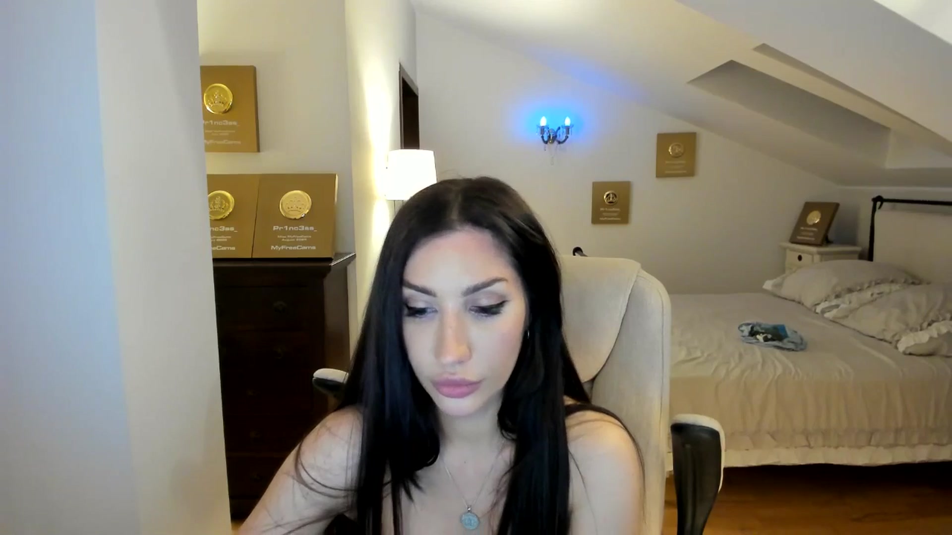Gallery image thumbnail from Pr1nc3ss_'s myfreecams stream on, 05/11/2026, 06:10 image 6 of 20