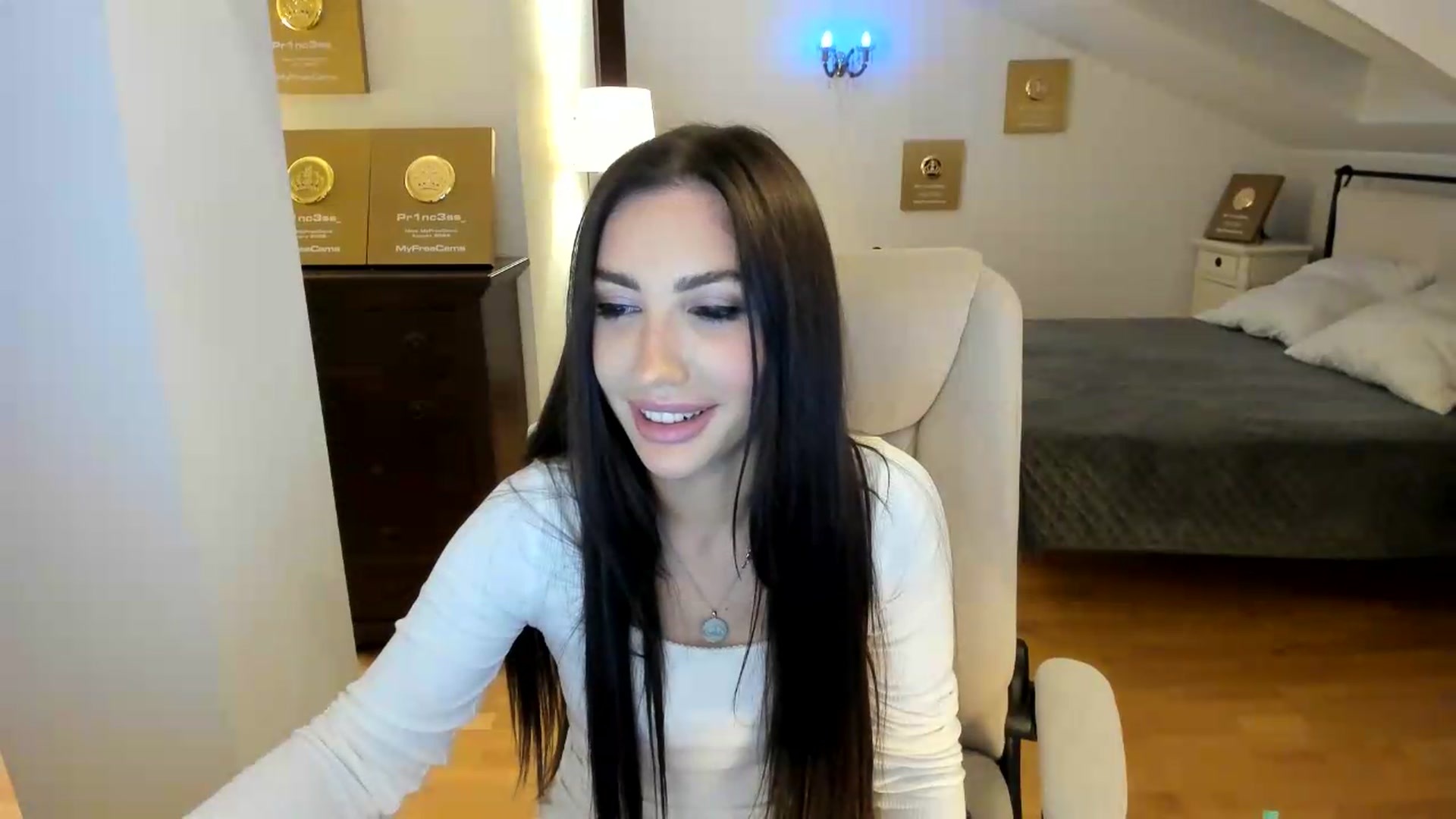 Gallery image thumbnail from Pr1nc3ss_'s myfreecams stream on, 05/12/2026, 07:36 image 3 of 20
