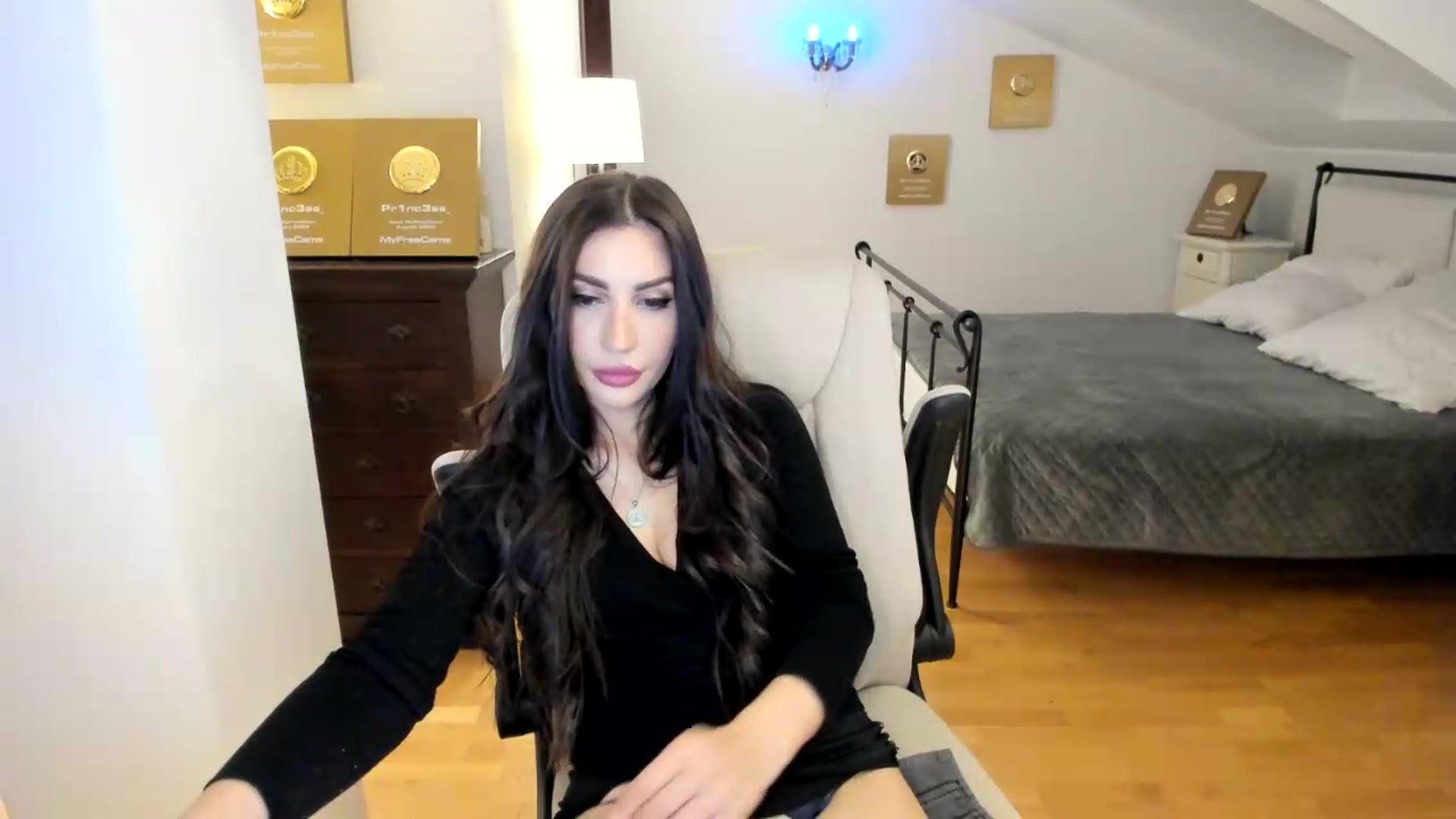 Gallery image thumbnail from Pr1nc3ss_'s myfreecams stream on, 05/14/2026, 06:18 image 13 of 20