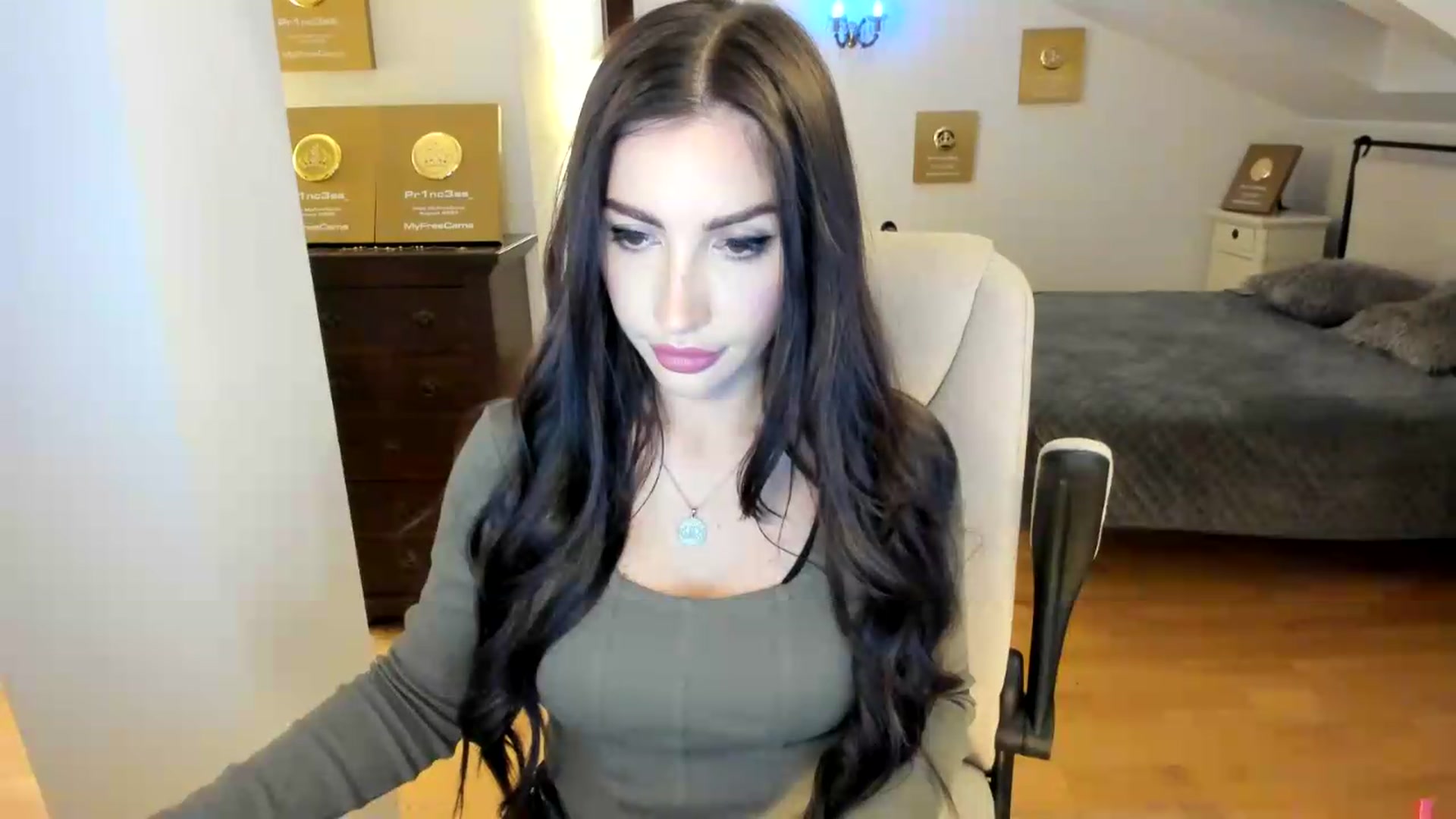 Gallery image thumbnail from Pr1nc3ss_'s myfreecams stream on, 05/15/2026, 07:27 image 3 of 20