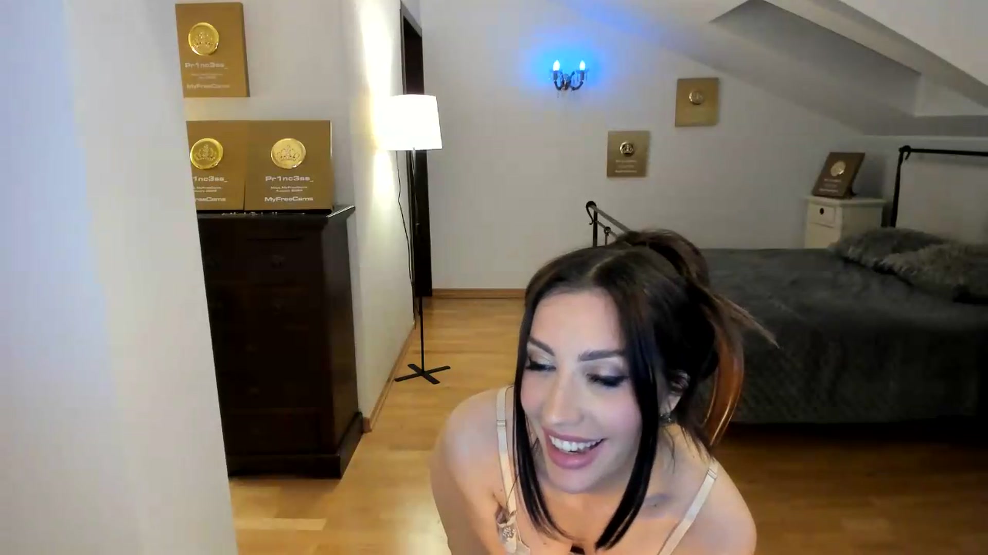 Gallery image thumbnail from Pr1nc3ss_'s myfreecams stream on, 05/19/2026, 06:08 image 19 of 20