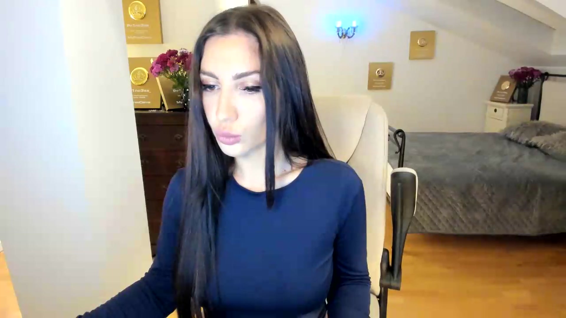 Gallery image thumbnail from Pr1nc3ss_'s myfreecams stream on, 05/20/2026, 05:16 image 9 of 20