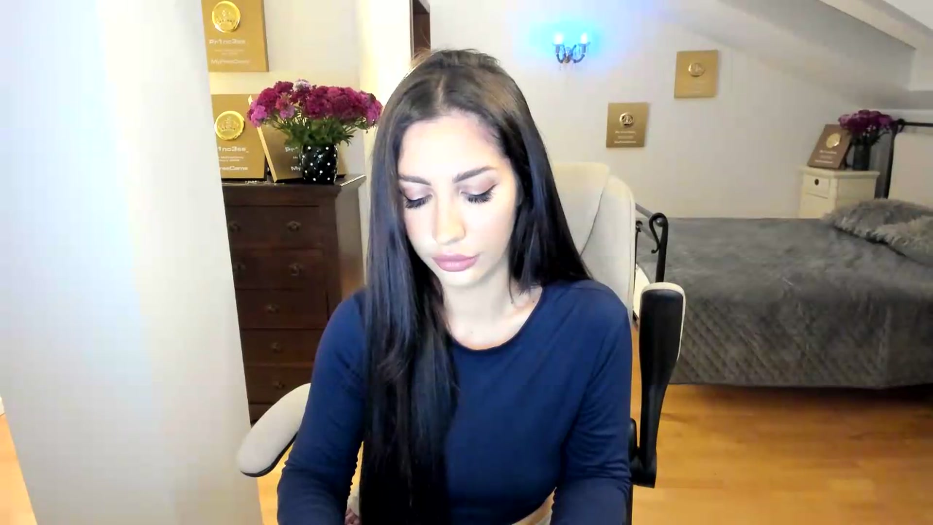 Gallery image thumbnail from Pr1nc3ss_'s myfreecams stream on, 05/20/2026, 05:16 image 5 of 20