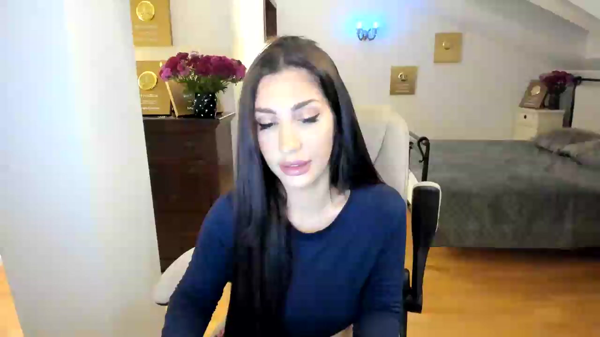 Gallery image thumbnail from Pr1nc3ss_'s myfreecams stream on, 05/20/2026, 05:16 image 6 of 20