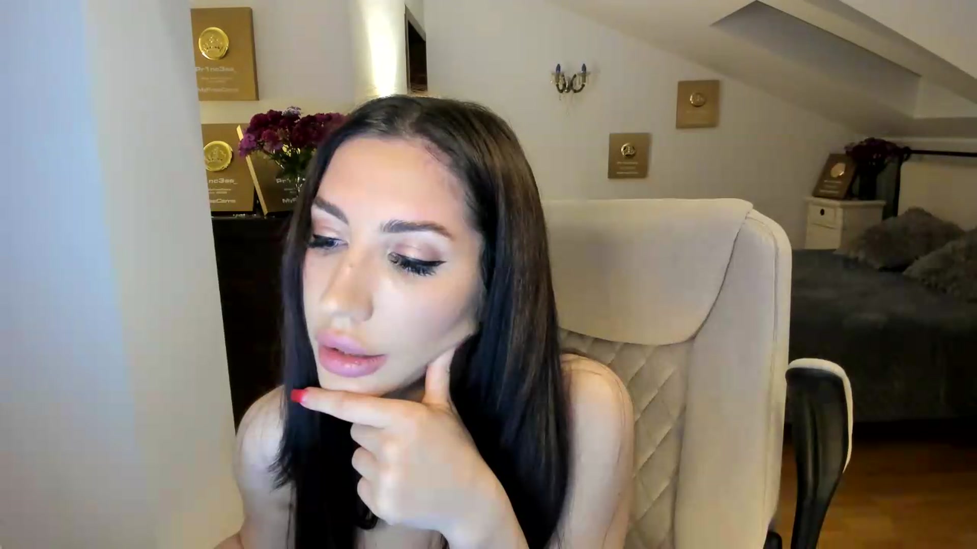 Gallery image thumbnail from Pr1nc3ss_'s myfreecams stream on, 05/21/2026, 08:24 image 2 of 20