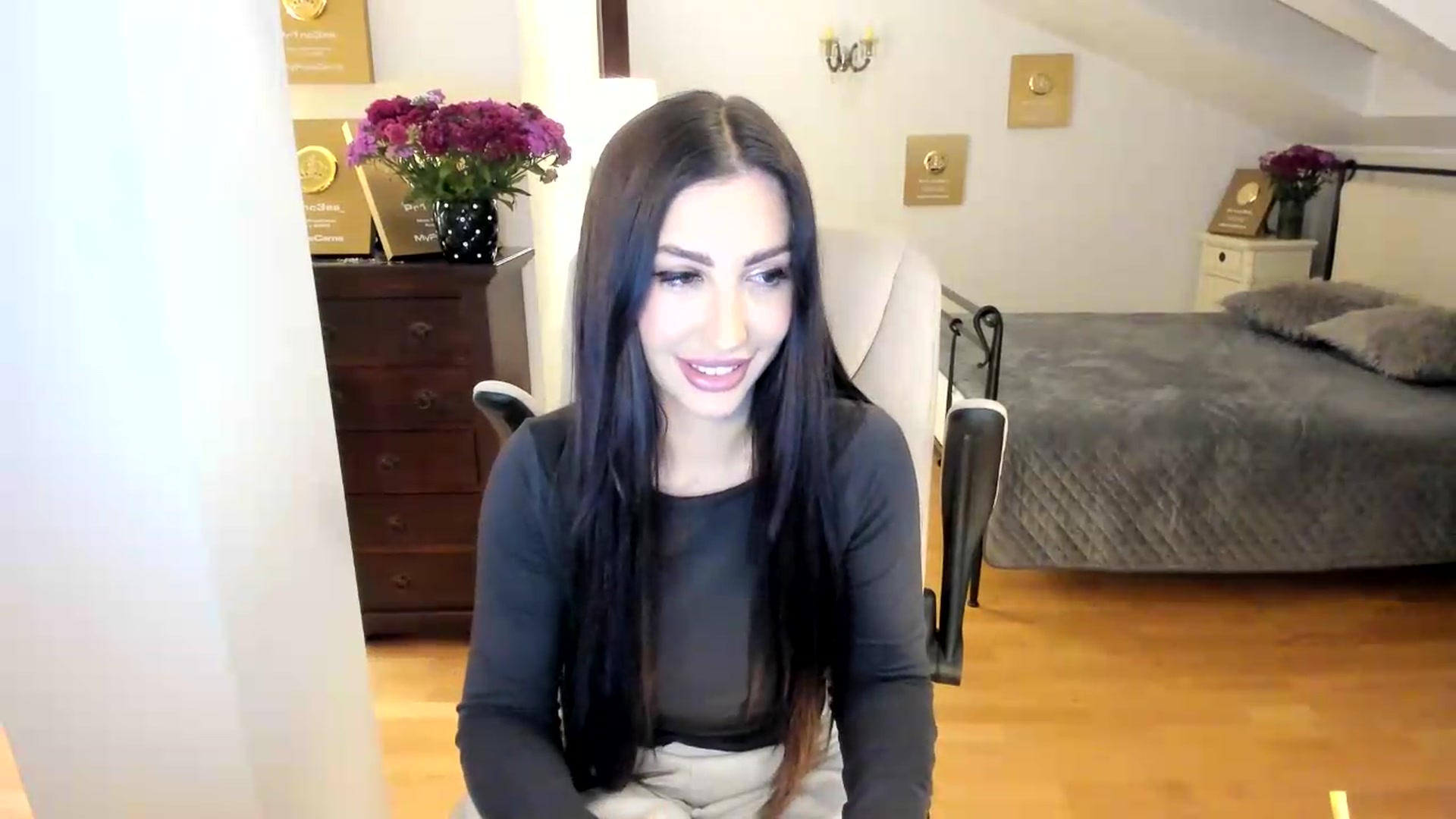 Gallery image thumbnail from Pr1nc3ss_'s myfreecams stream on, 05/22/2026, 07:38 image 4 of 20