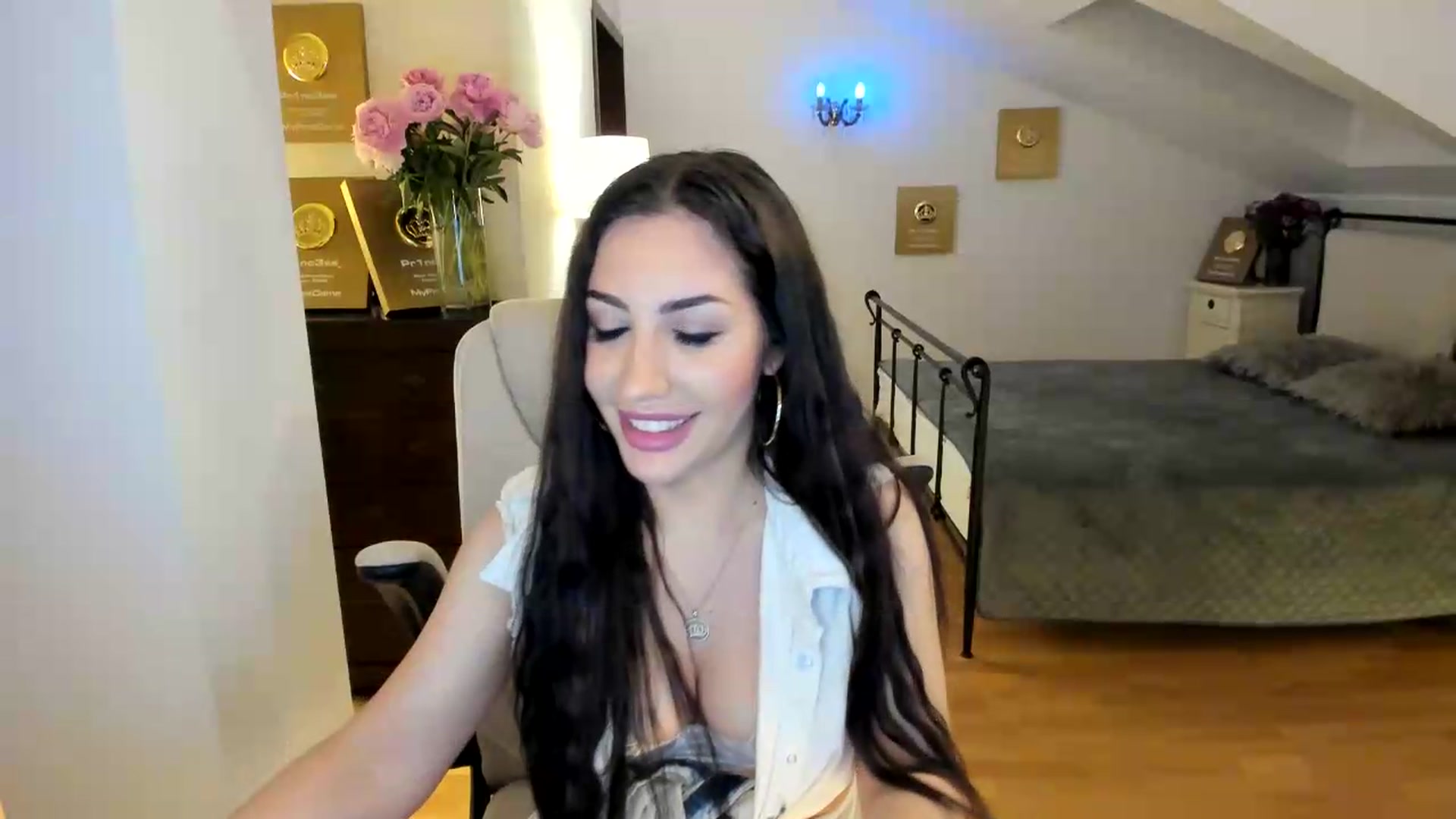 Gallery image thumbnail from Pr1nc3ss_'s myfreecams stream on, 05/25/2026, 06:01 image 15 of 20